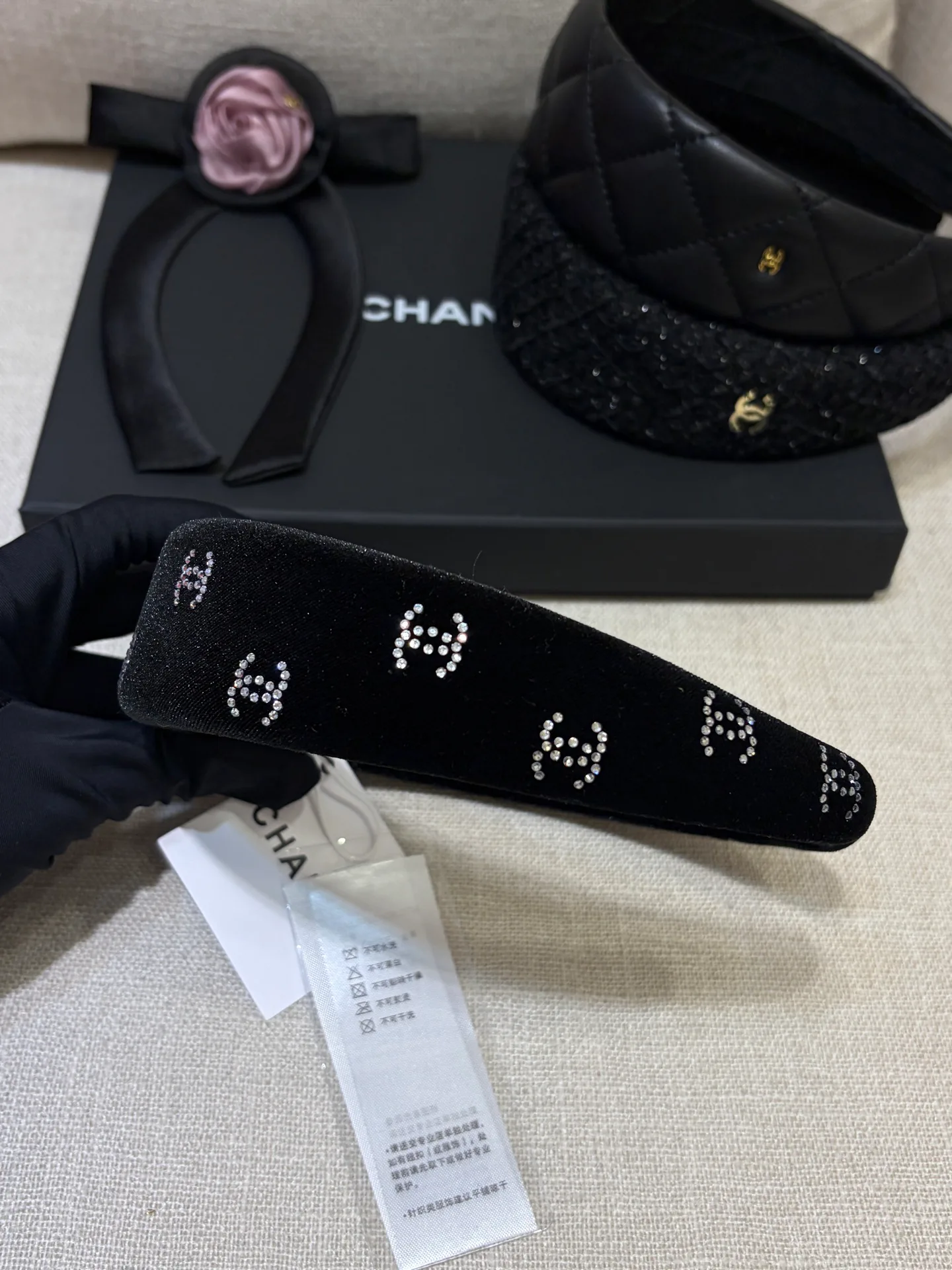 Головные Уборы Chanel 9480236