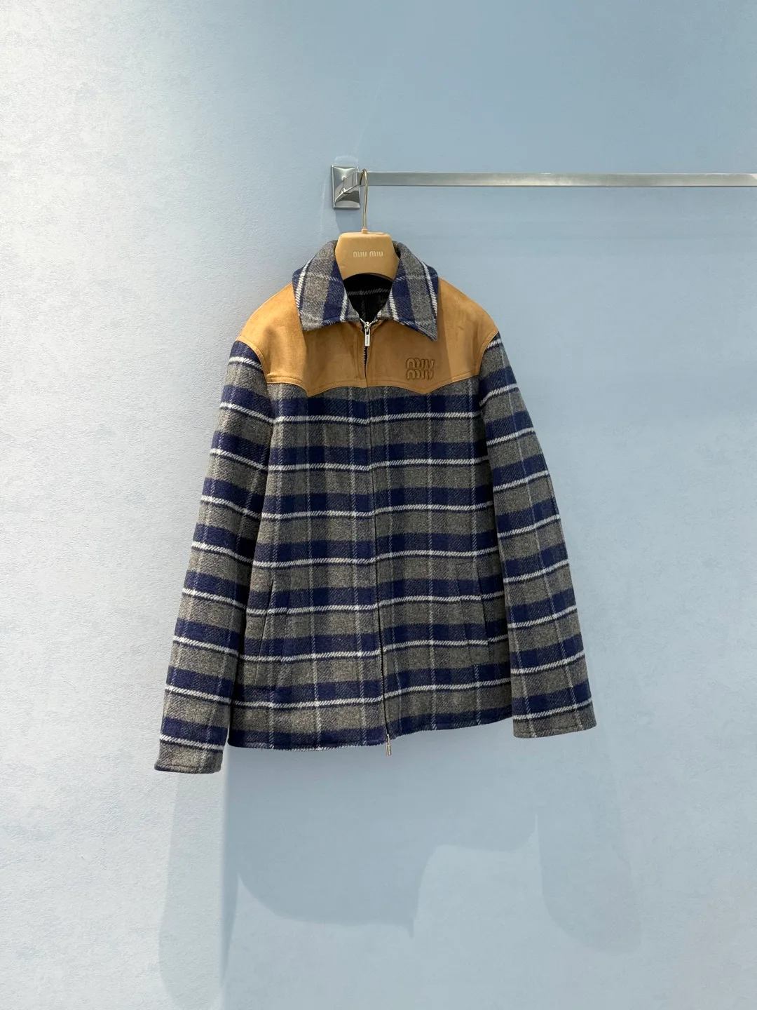 Куртки И Пуховики Женские Miu Miu 4691503