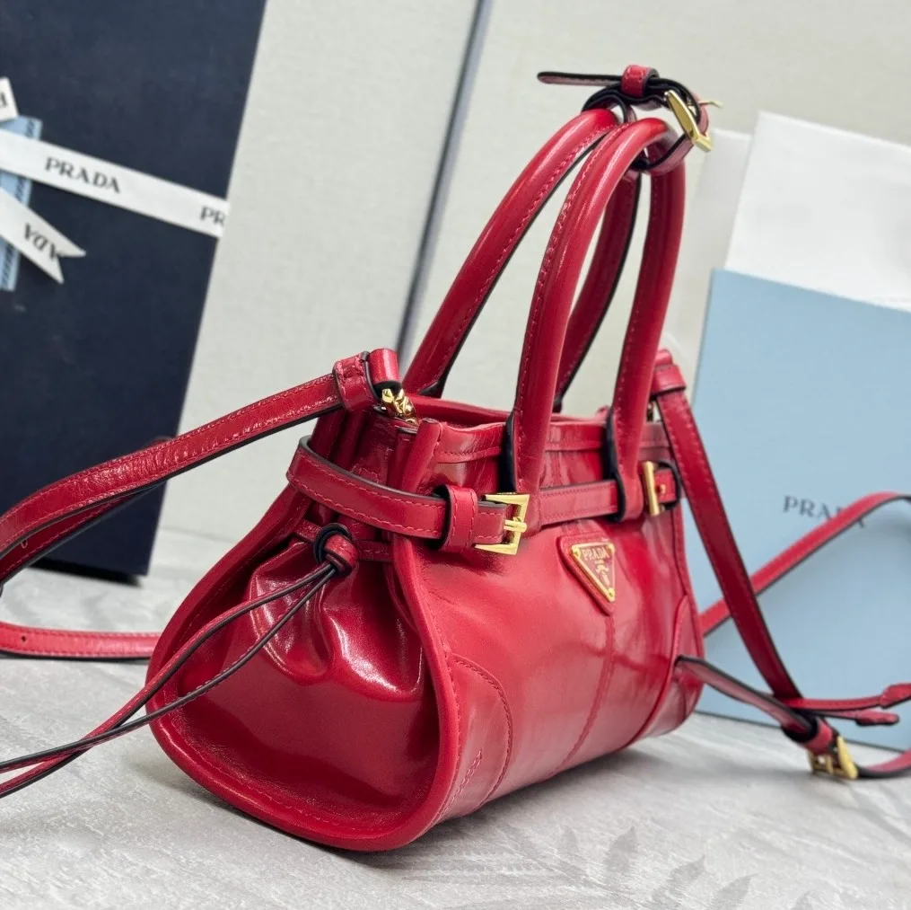 Сумки На Ремне Женские Prada 11682136