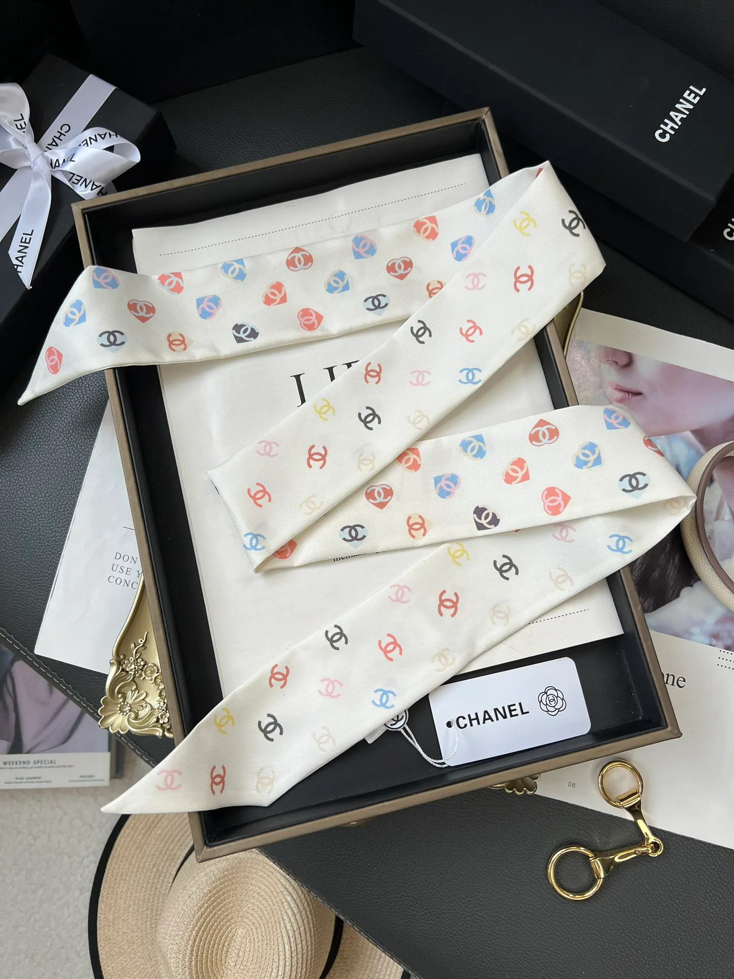 Платки Chanel 18675584