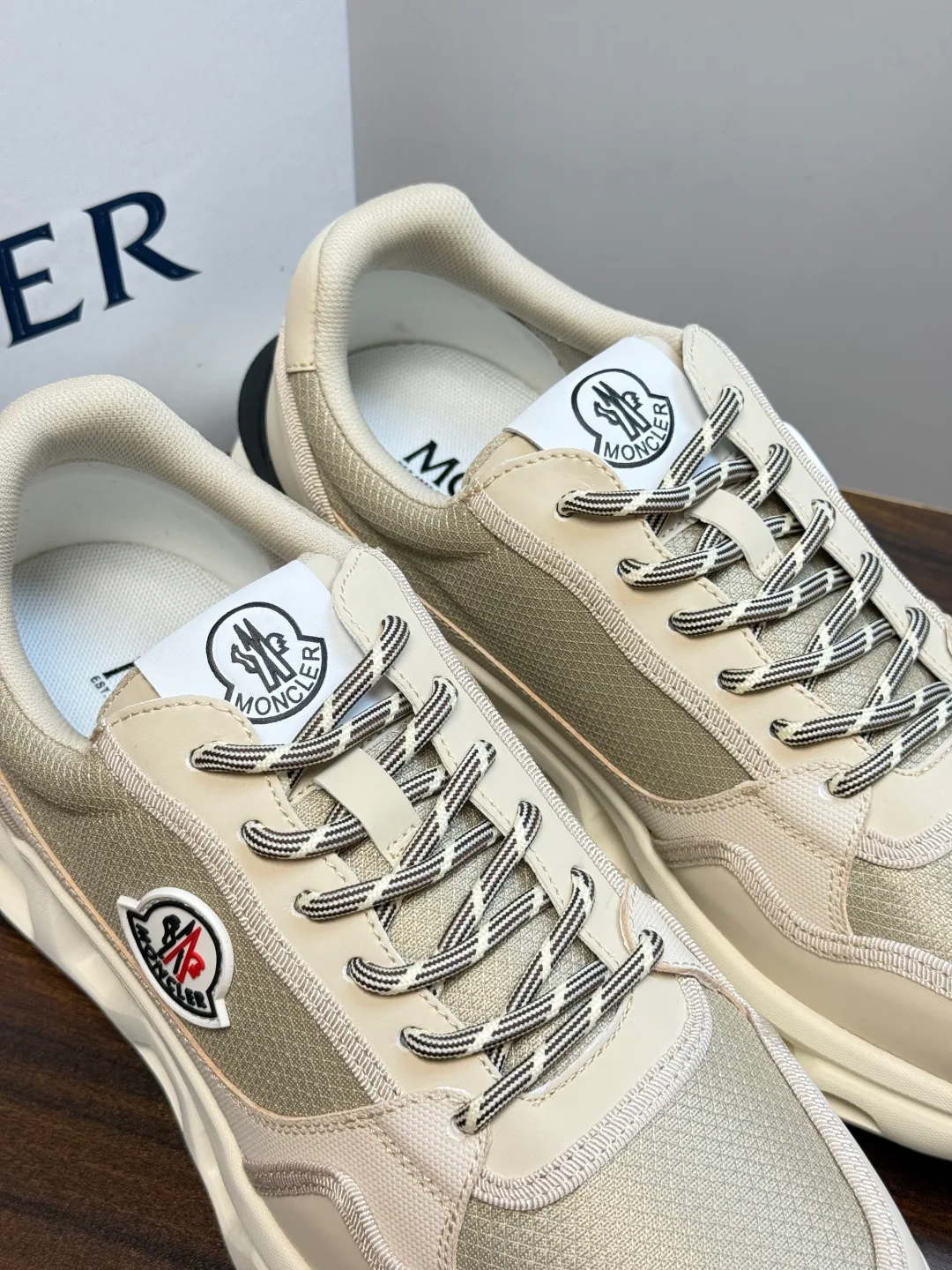Кроссовки Мужские Moncler 19423219