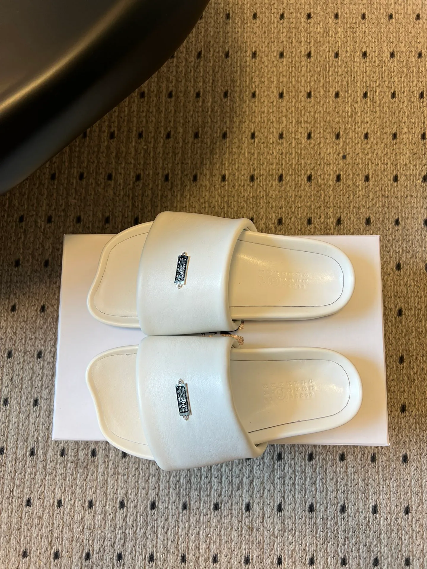 Шлепанцы Женские Maison Margiela 2387686