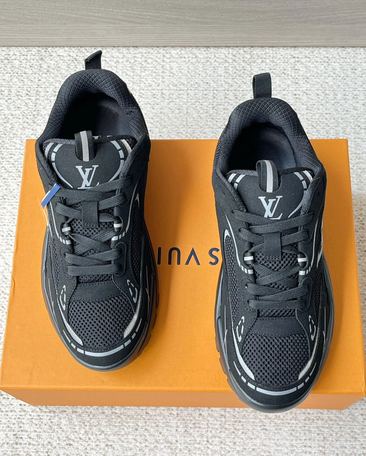 Кроссовки Мужские Louis Vuitton 17972104