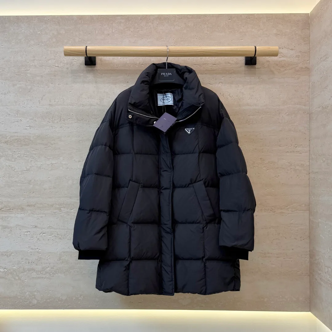 Куртки И Пуховики Женские Prada 18226363