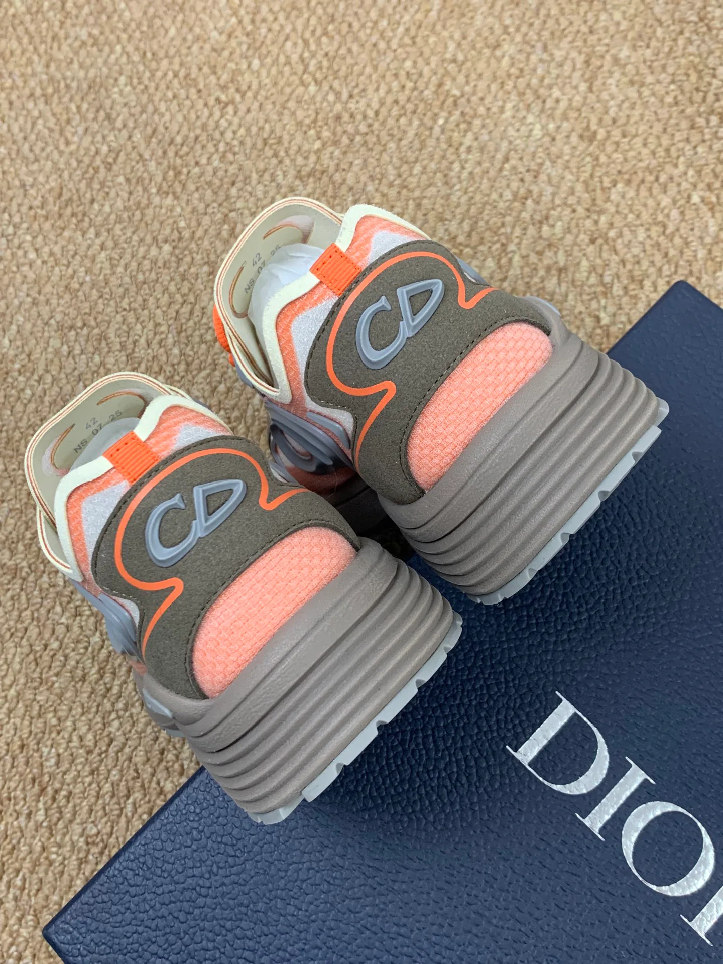 Кроссовки Женские Christian Dior 17545175