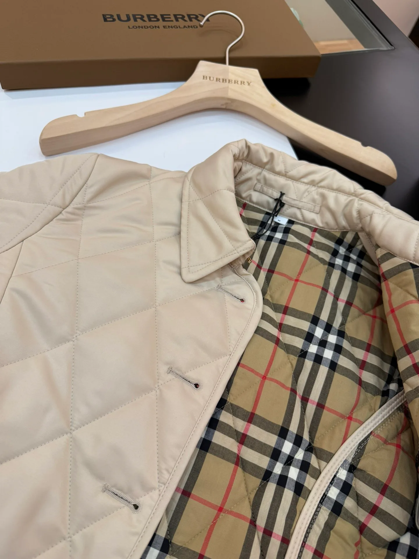 Куртки И Пуховики Женские Burberry 18043710