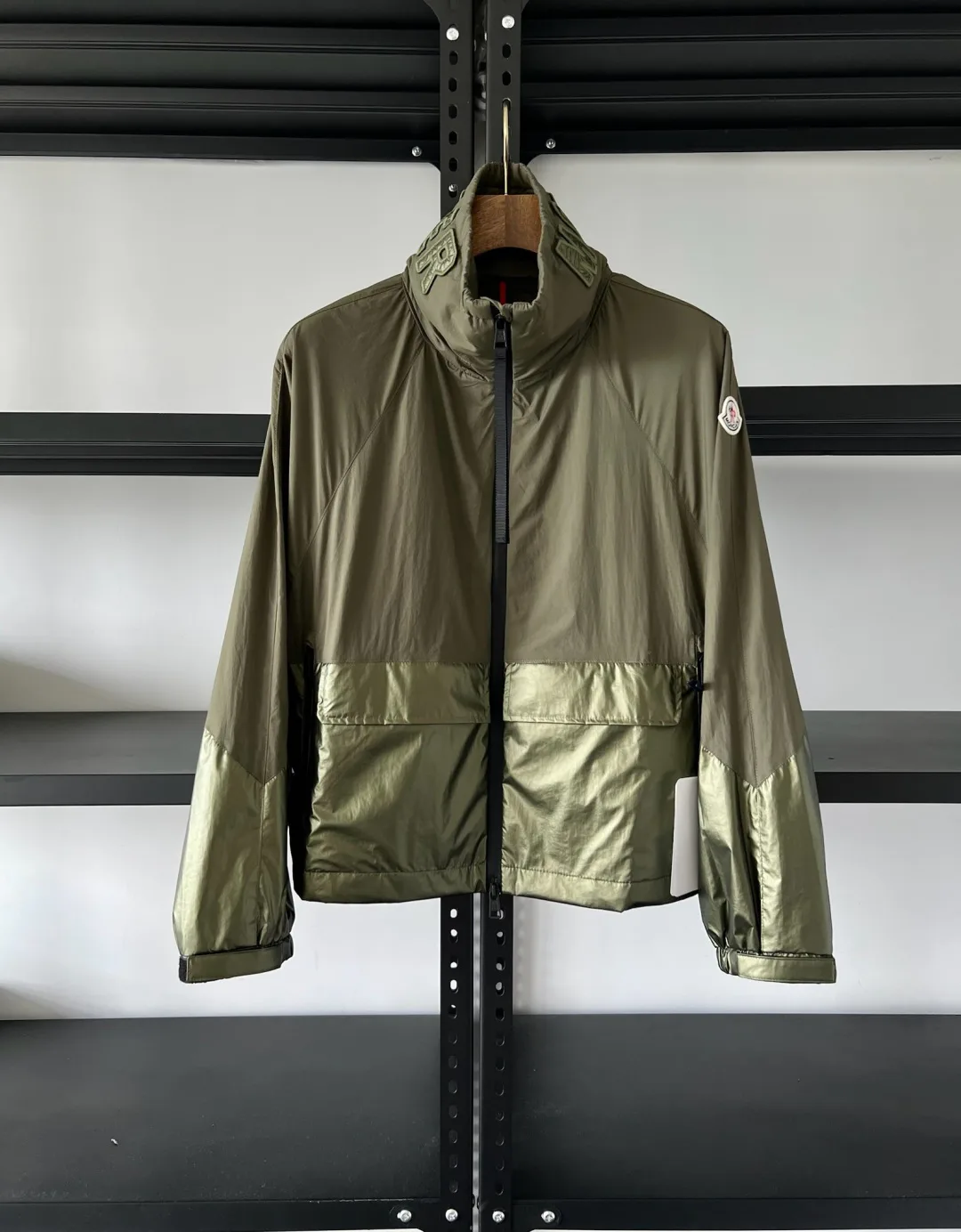 Куртки И Пуховики Женские Moncler 11427074