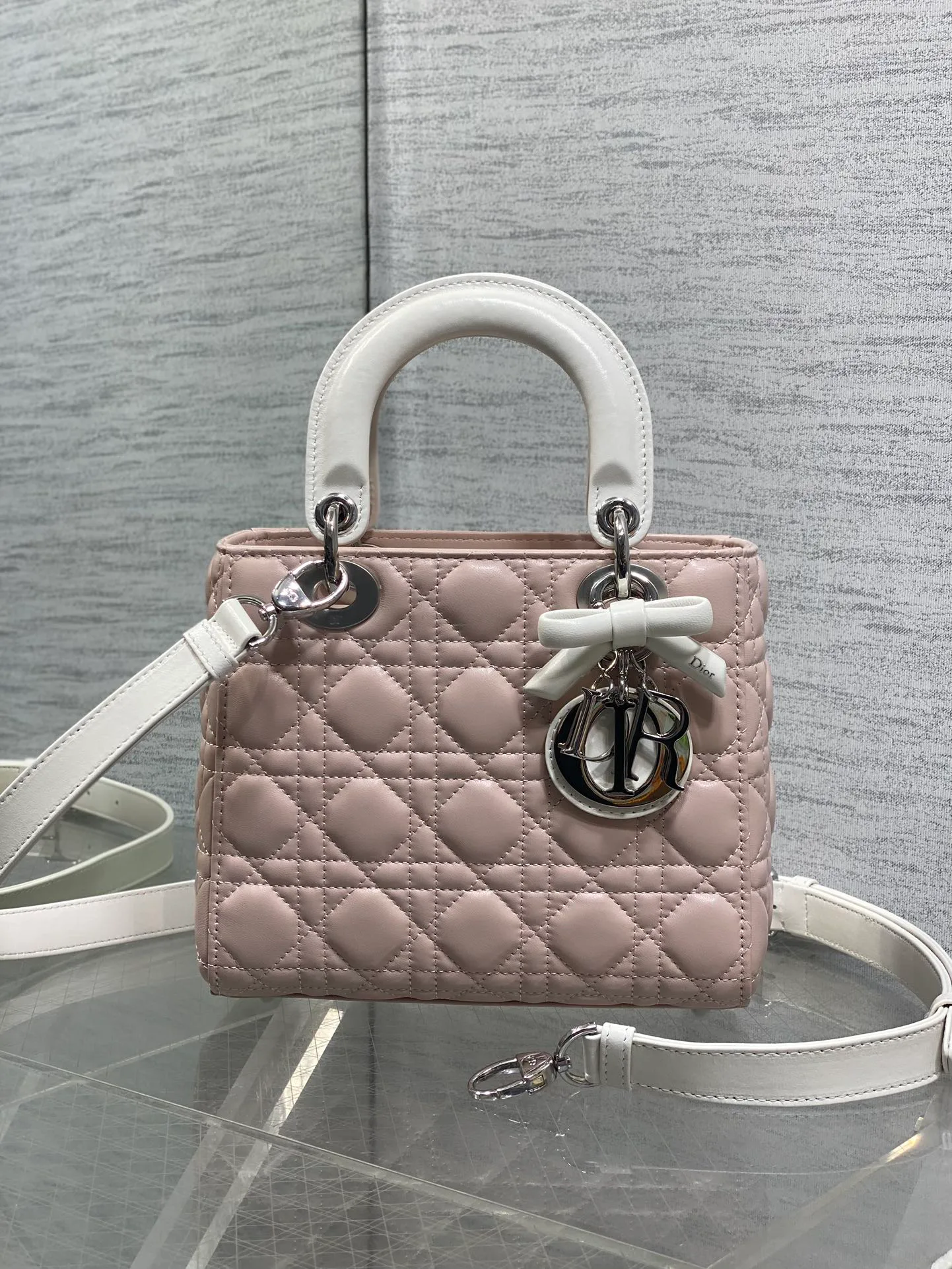 Классические Сумки Женские Christian Dior 12189484