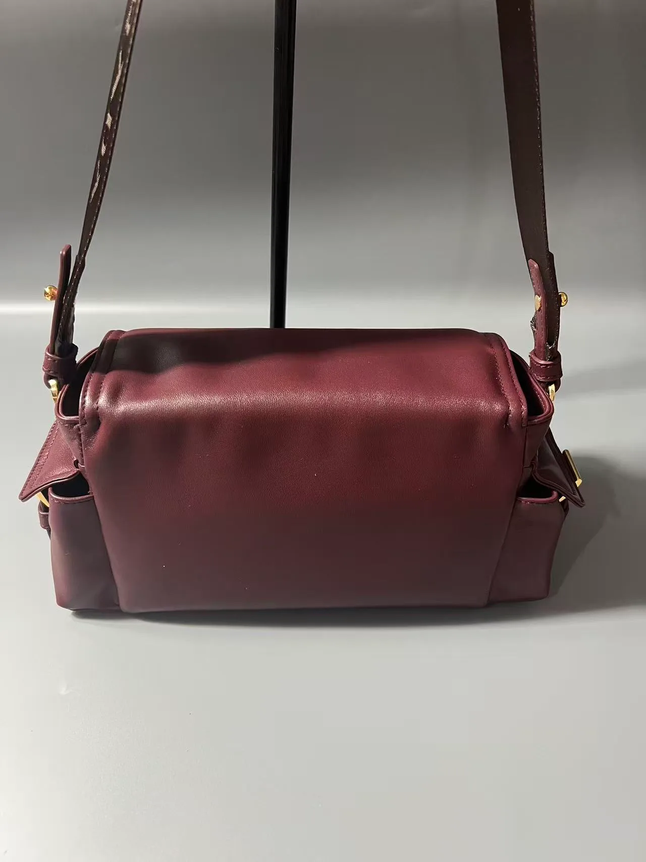 Сумки На Ремне Женские Prada 5494139