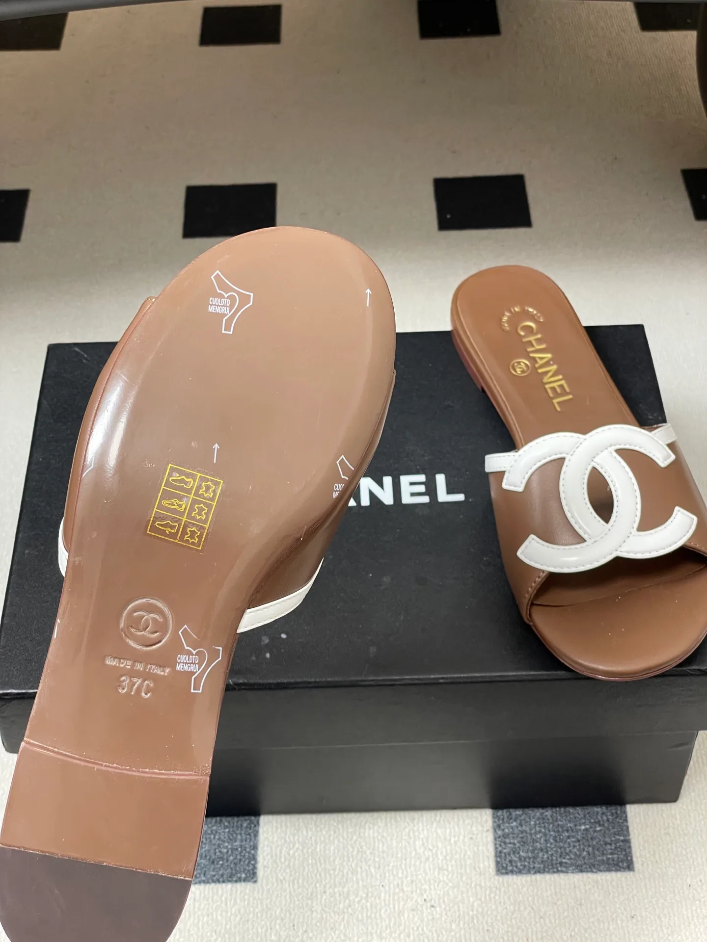 Шлепанцы Женские Chanel 11627615
