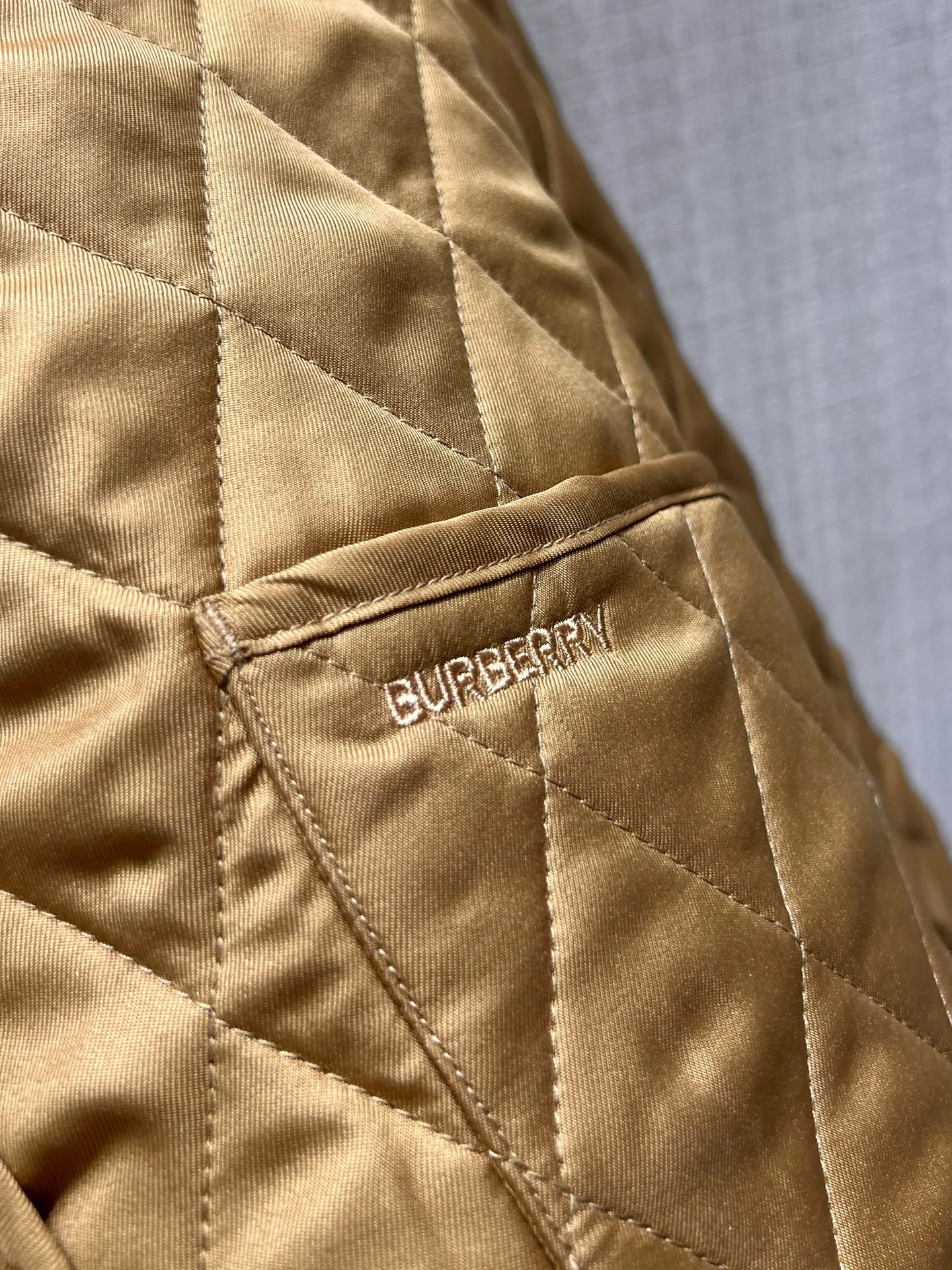 Куртки И Пуховики Женские Burberry 18094605