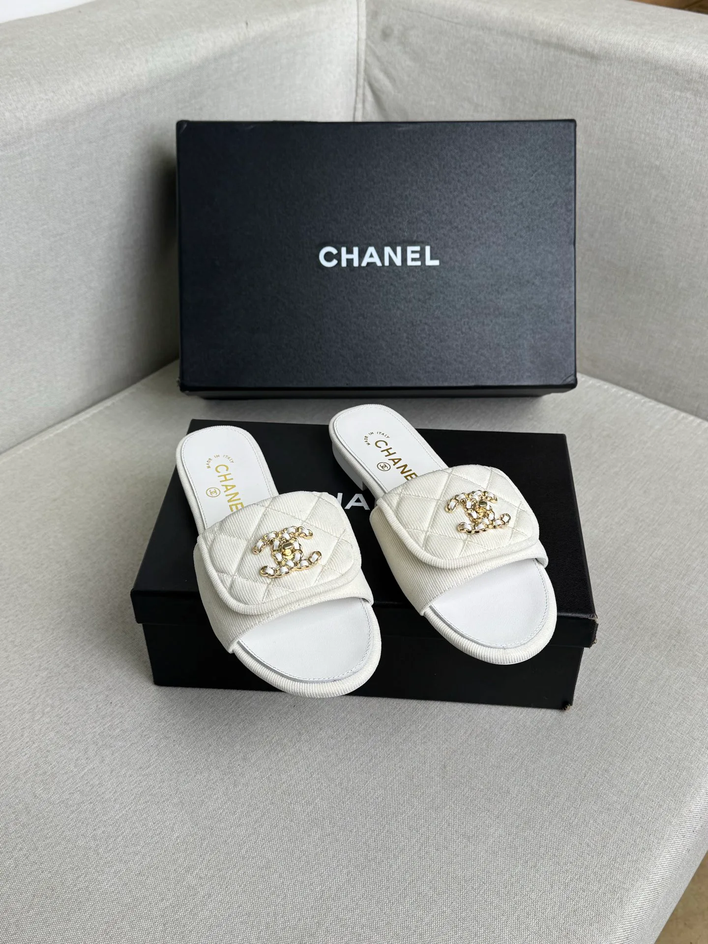 Сандалии Женские Chanel 13181136