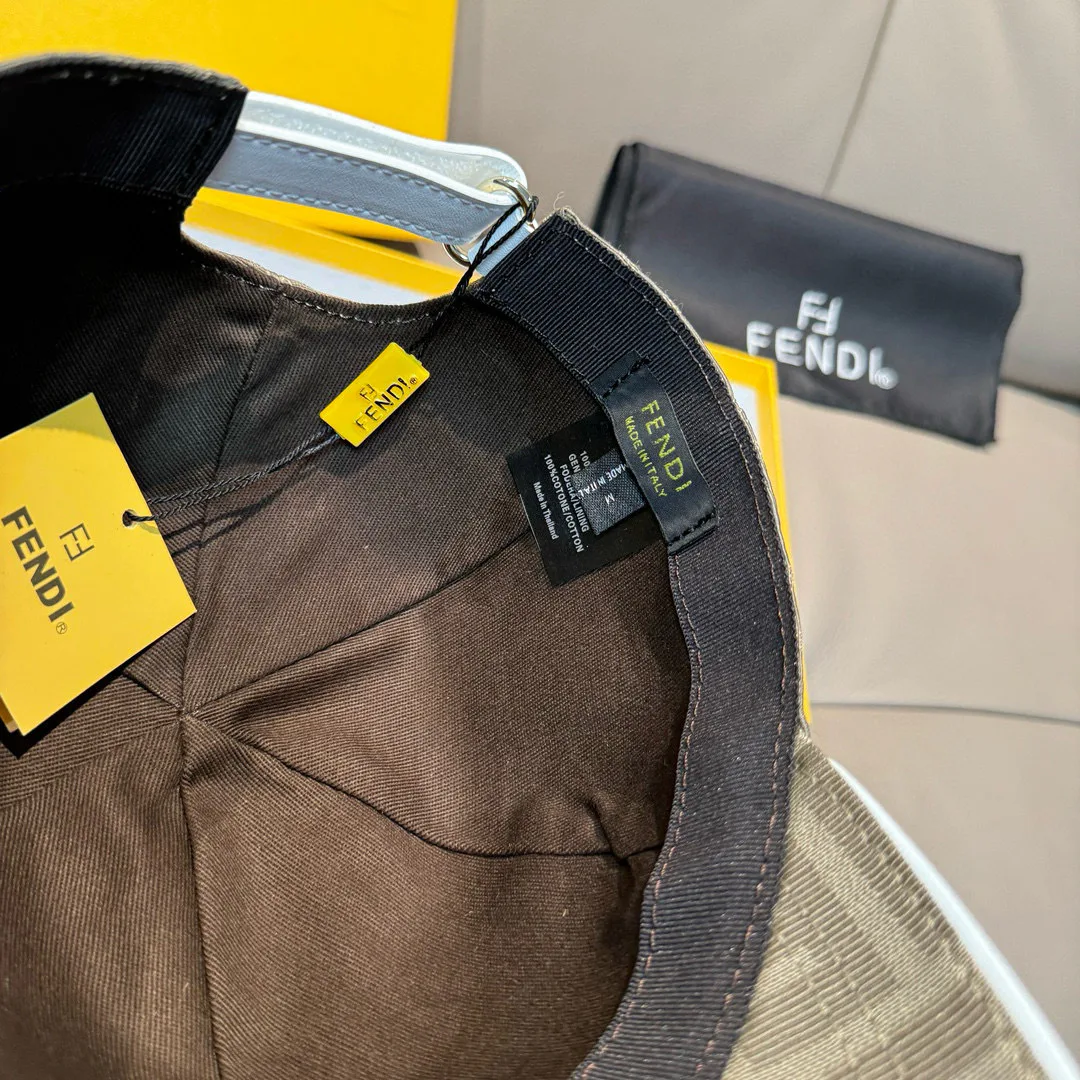 Головные Уборы Fendi 11362246