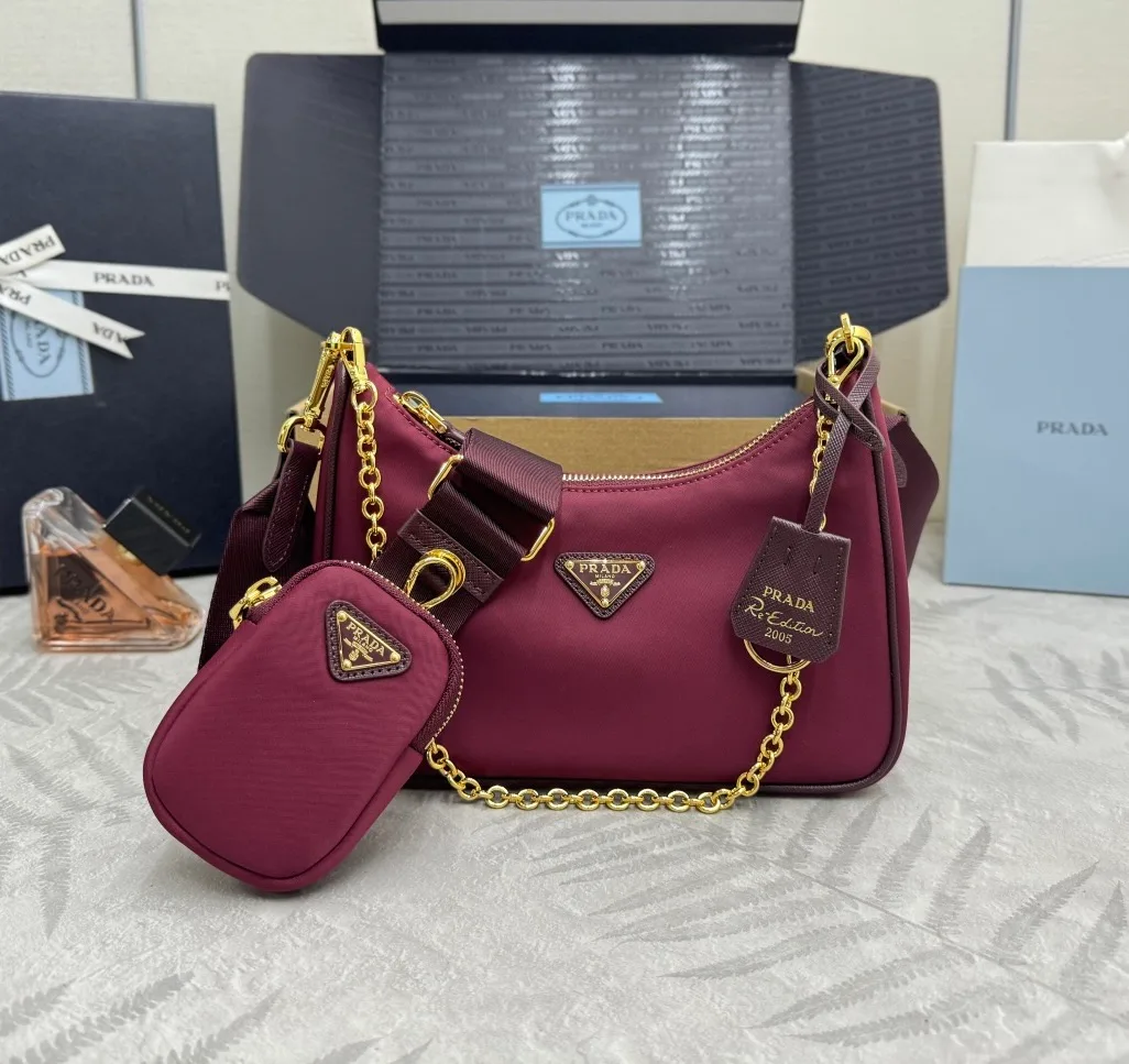 Сумки На Ремне Женские Prada 11627366