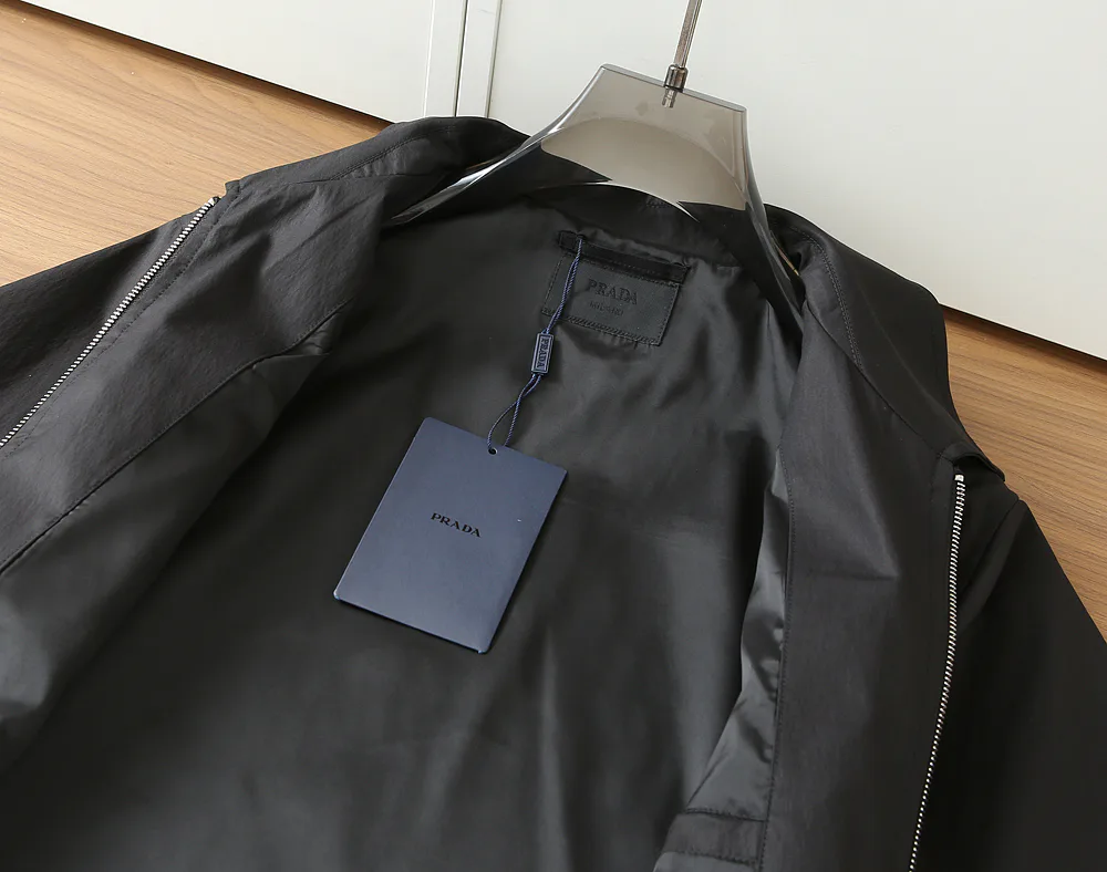 Куртки И Пуховики Мужские Prada 12713491