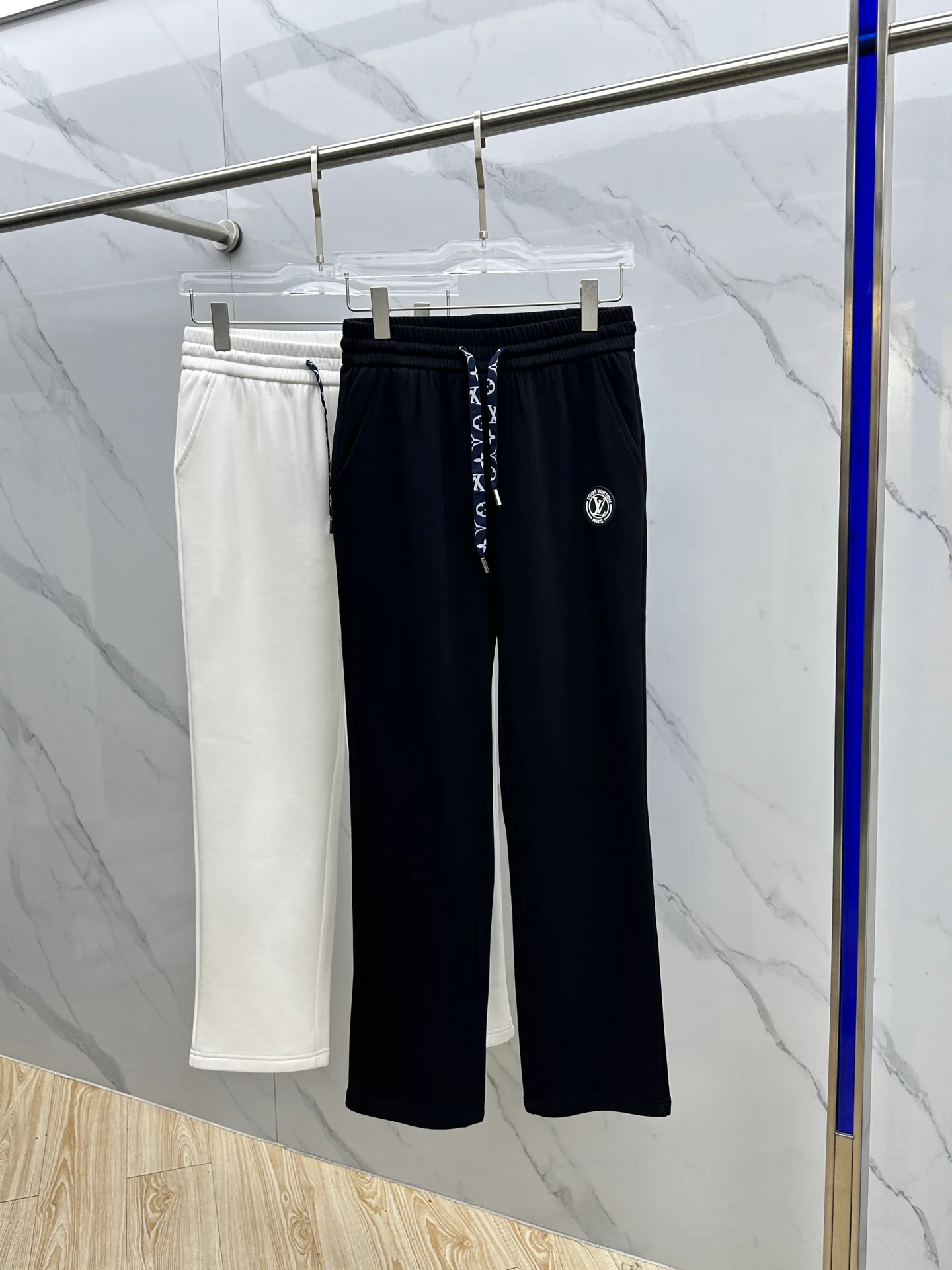 Брюки Мужские Louis Vuitton 18246694