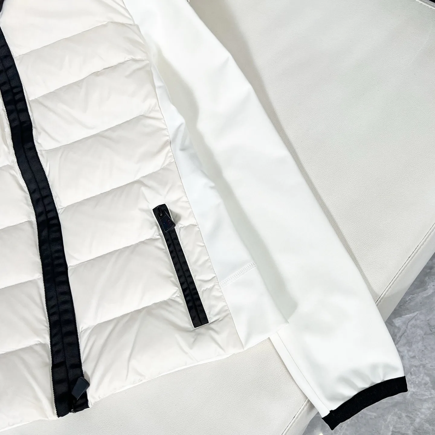 Куртки И Пуховики Женские Moncler 19225032