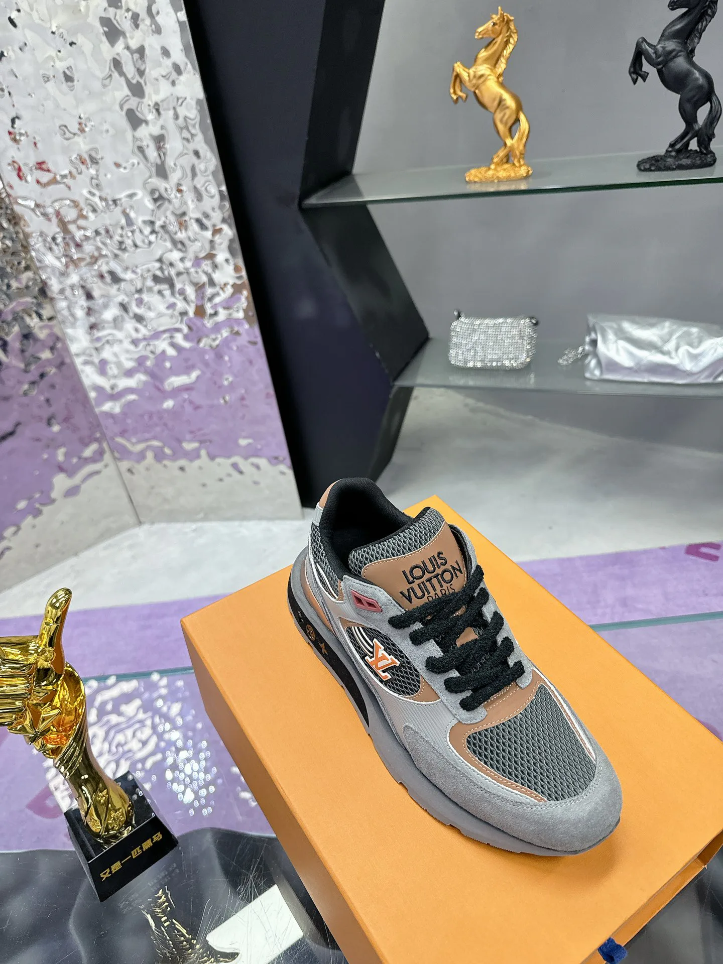 Кроссовки Мужские Louis Vuitton 276155