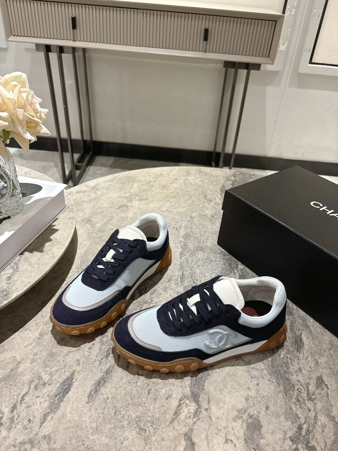 Кроссовки Женские Chanel 11585043
