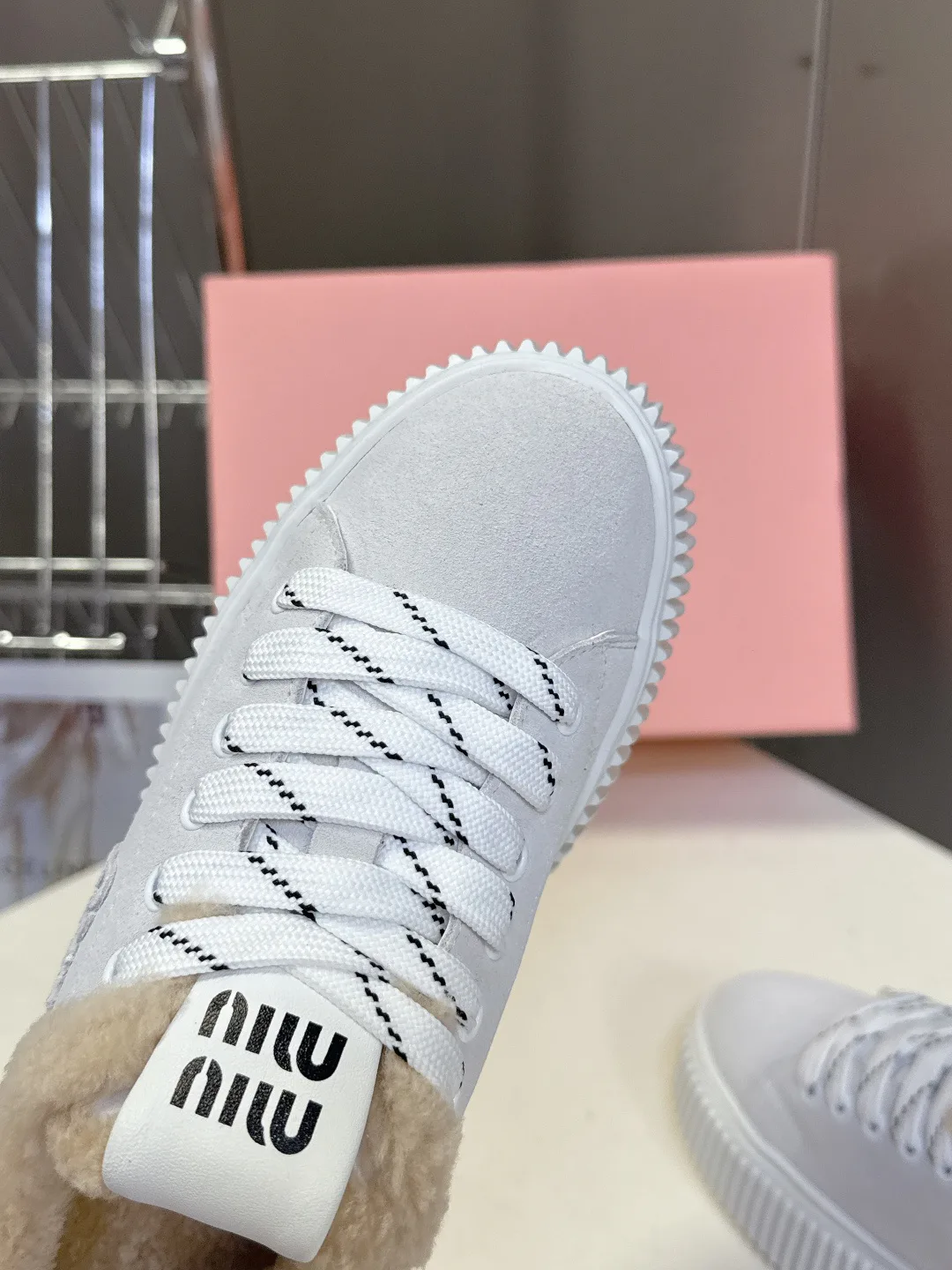 Кроссовки Женские Miu Miu 18693006