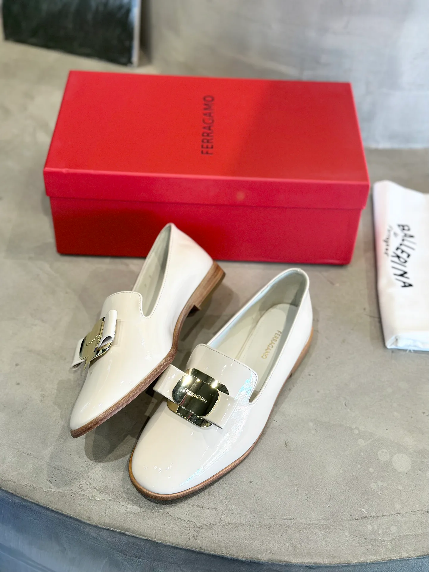 Лоферы И Мокасины Женские Salvatore Ferragamo 13368424