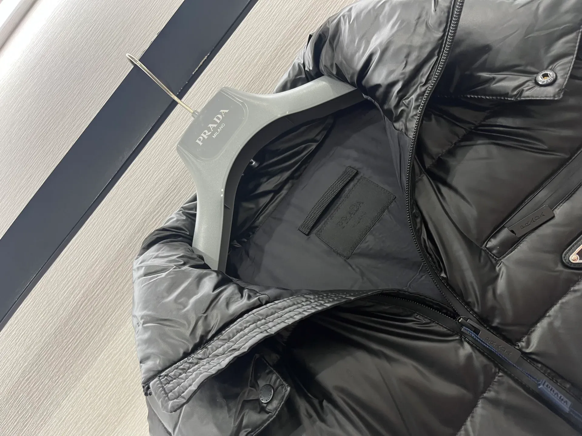 Куртки И Пуховики Женские Prada 855656