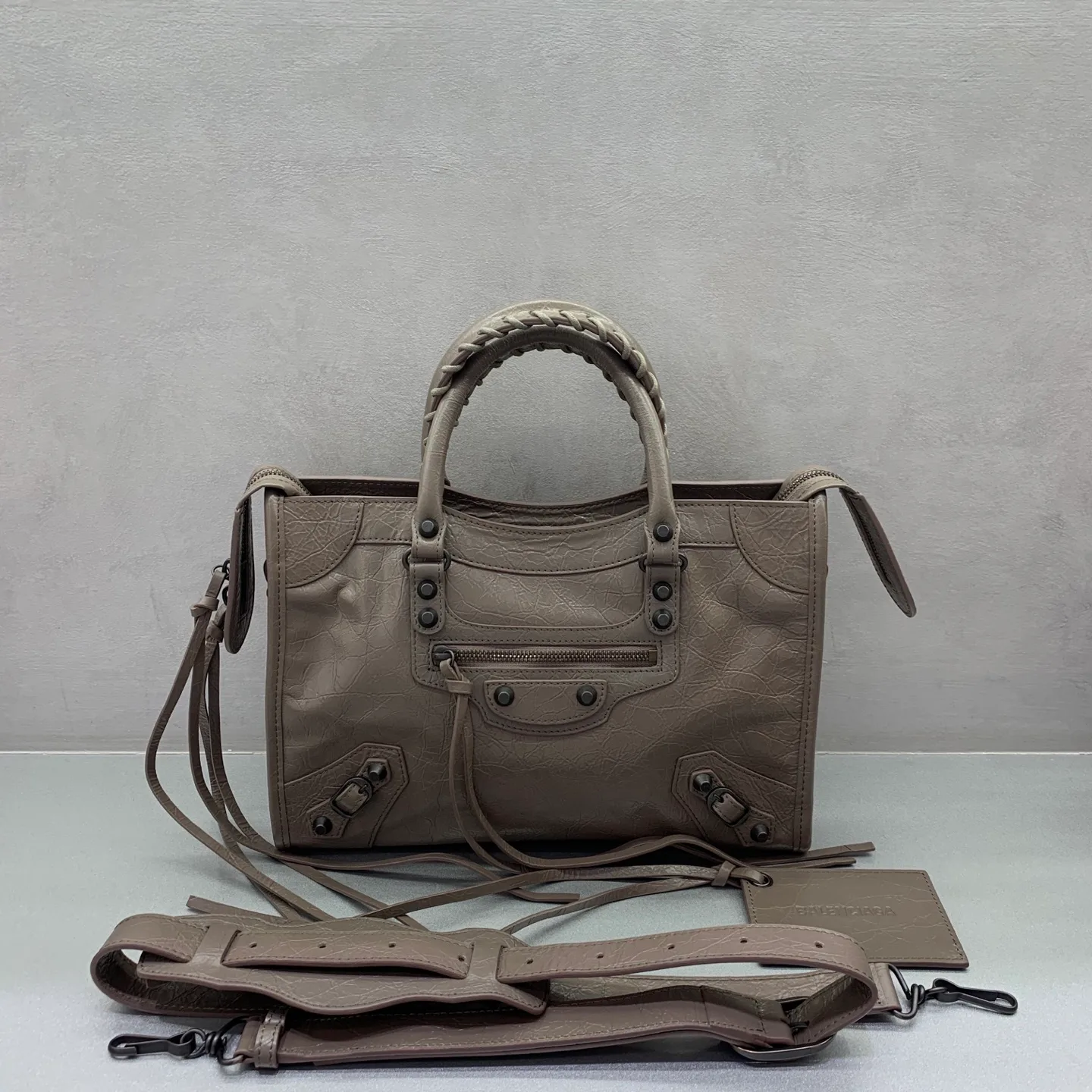 Классические Сумки Женские Balenciaga 18135969