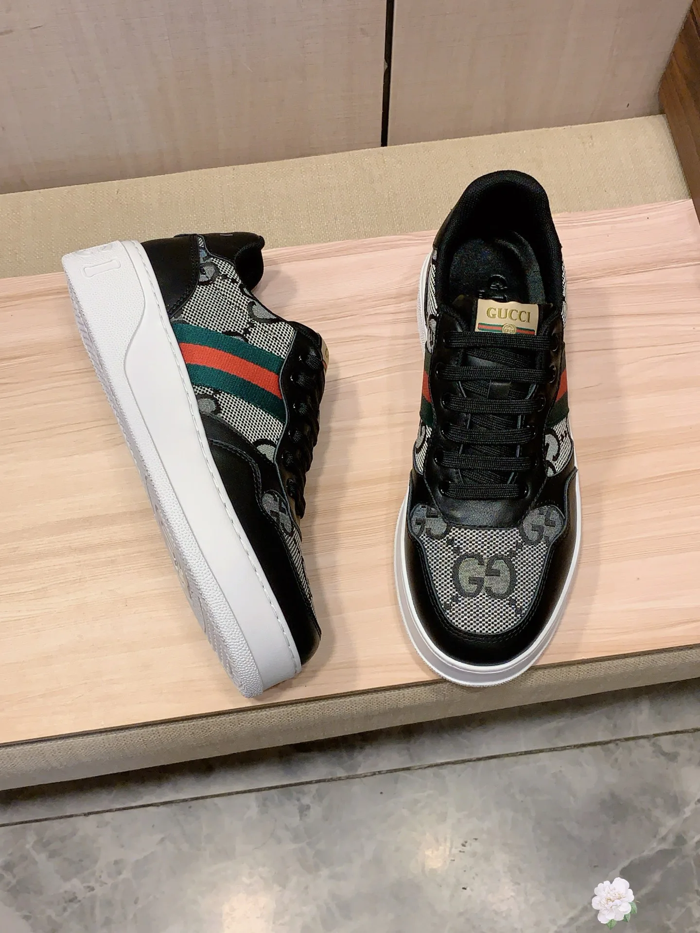 Кроссовки Мужские Gucci 438047