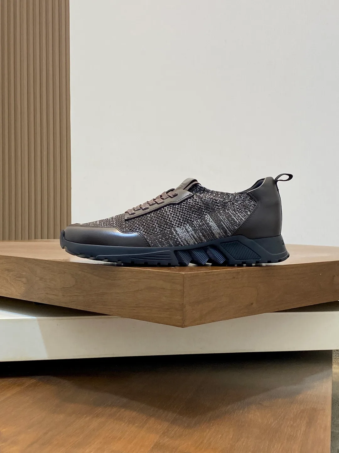 Кроссовки Мужские Armani 11651023