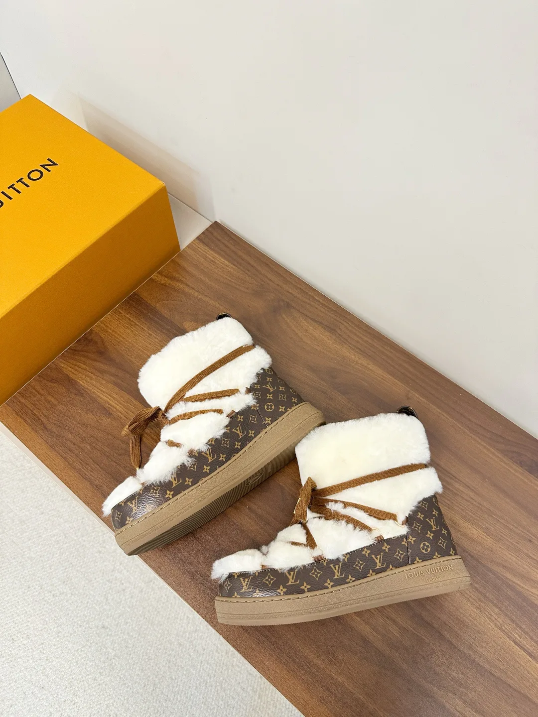 Угги Женские Louis Vuitton 582491