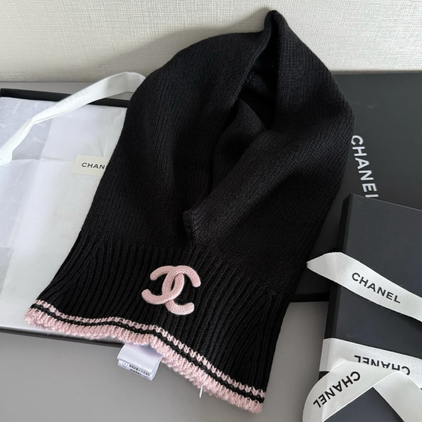 Головные Уборы Chanel 18347846