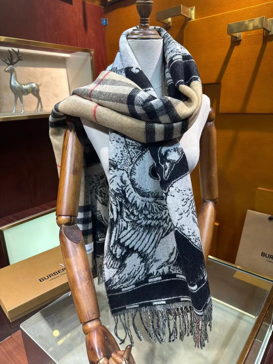 Шарфы Burberry 789489