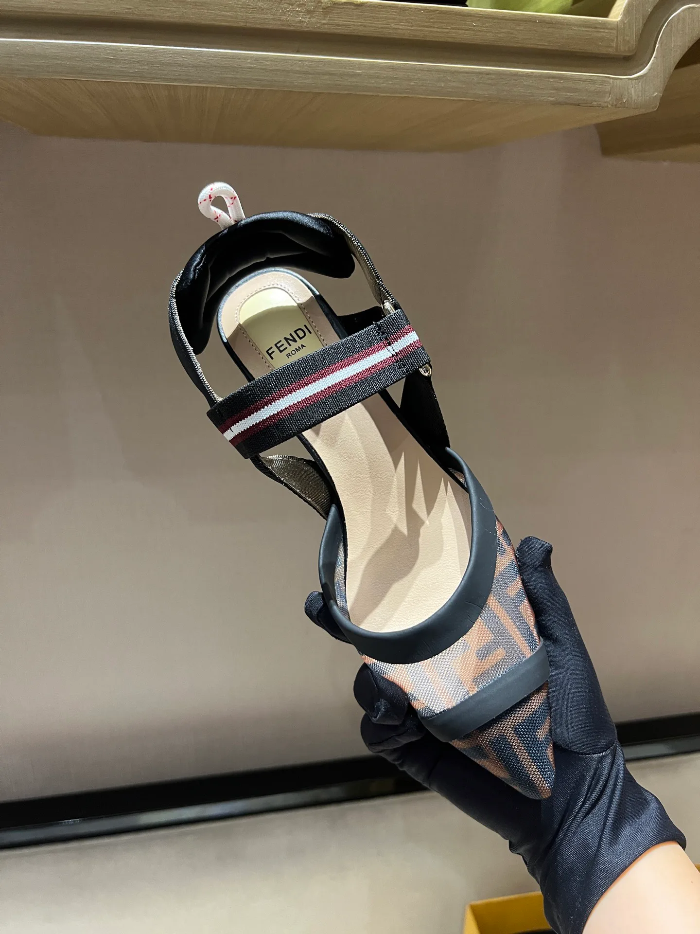 Туфли Женские Fendi 18278679