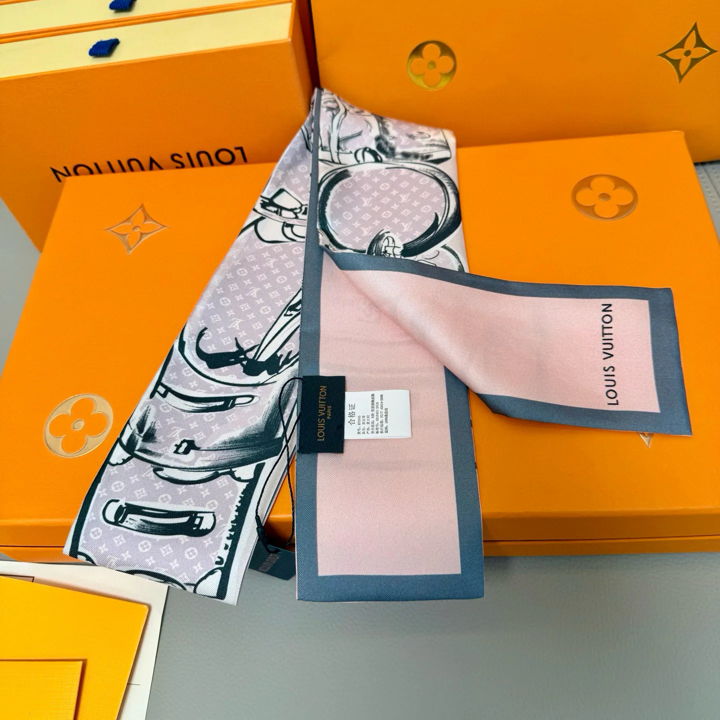 Шарфы Louis Vuitton 24433