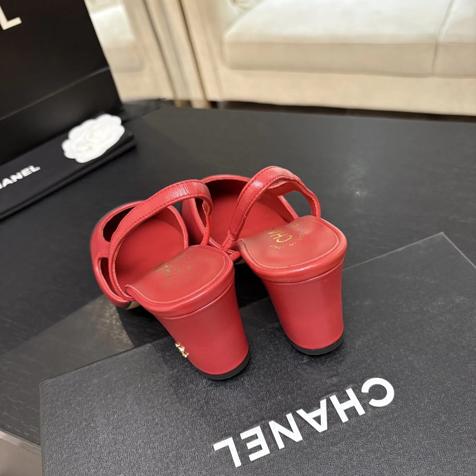 Туфли Женские Chanel 19554647