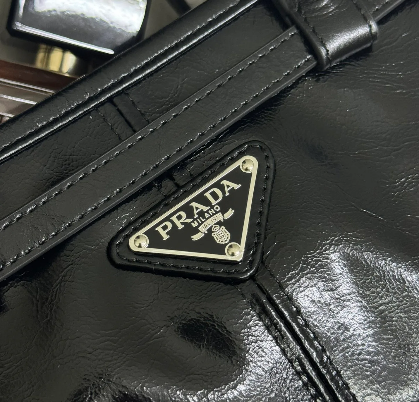Классические Сумки Женские Prada 11462516