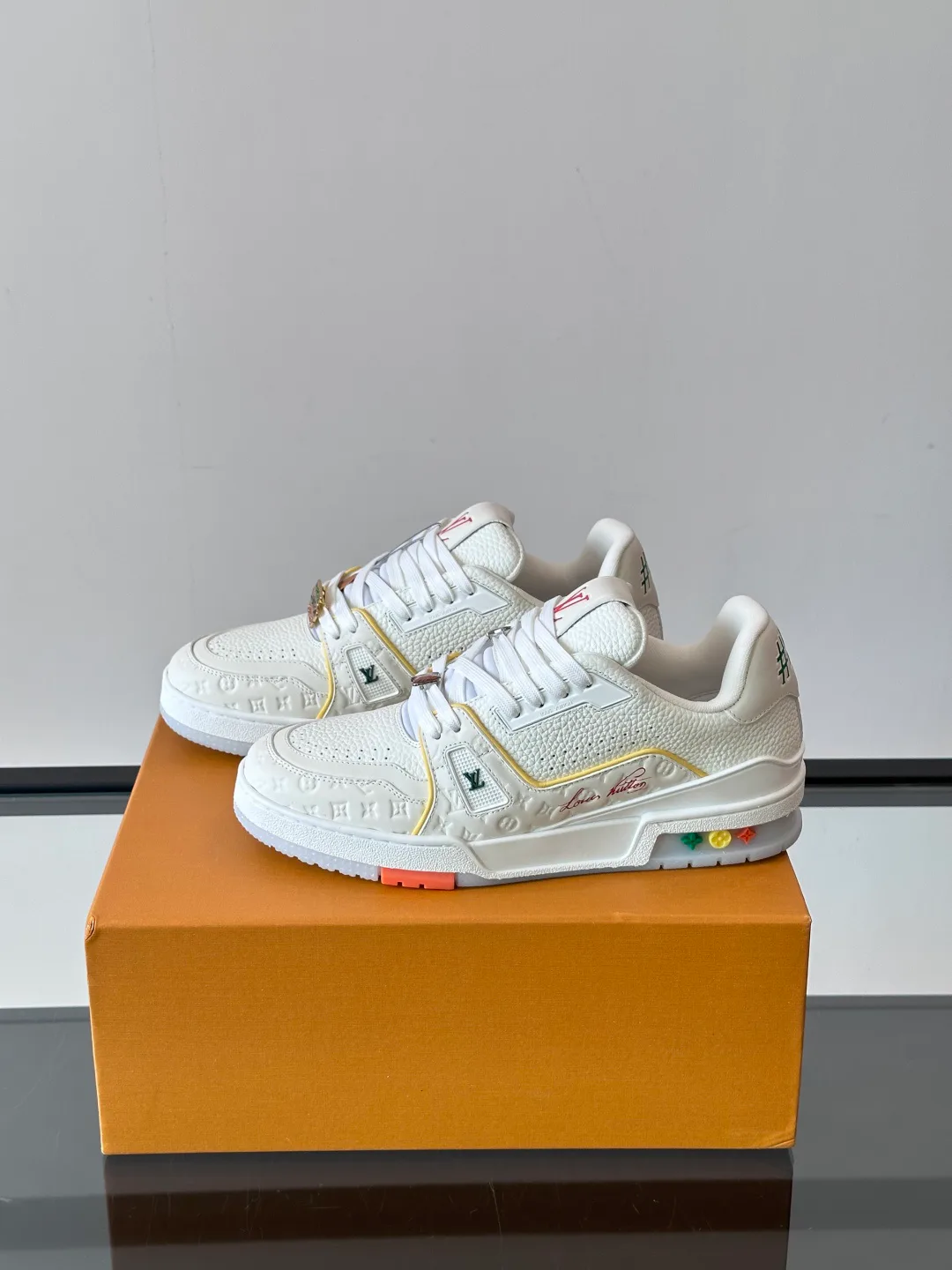 Кроссовки Мужские Louis Vuitton 13182427