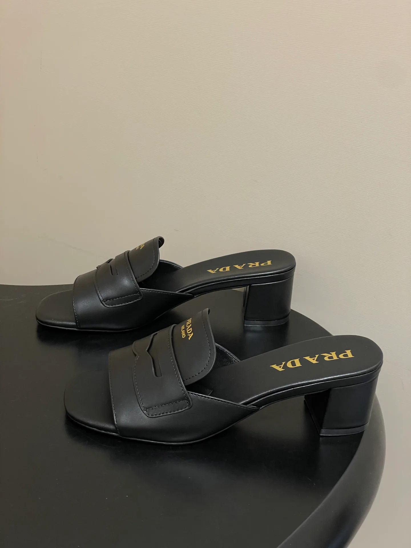 Босоножки Женские Prada 10993966