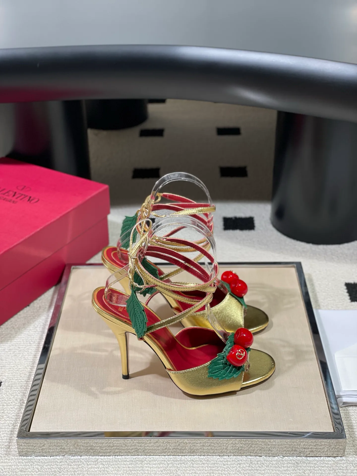 Босоножки Женские Valentino 13189673