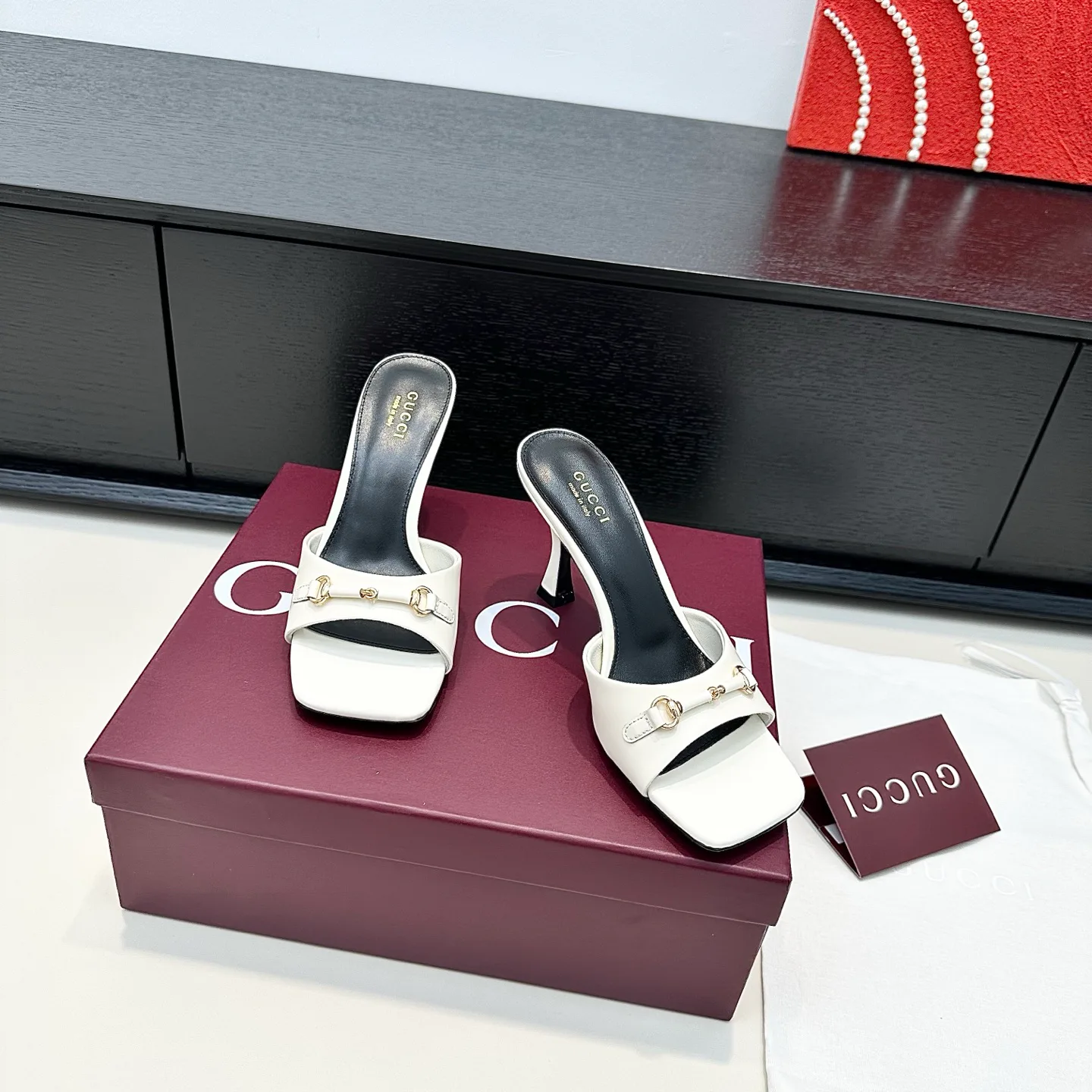 Босоножки Женские Gucci 17614698