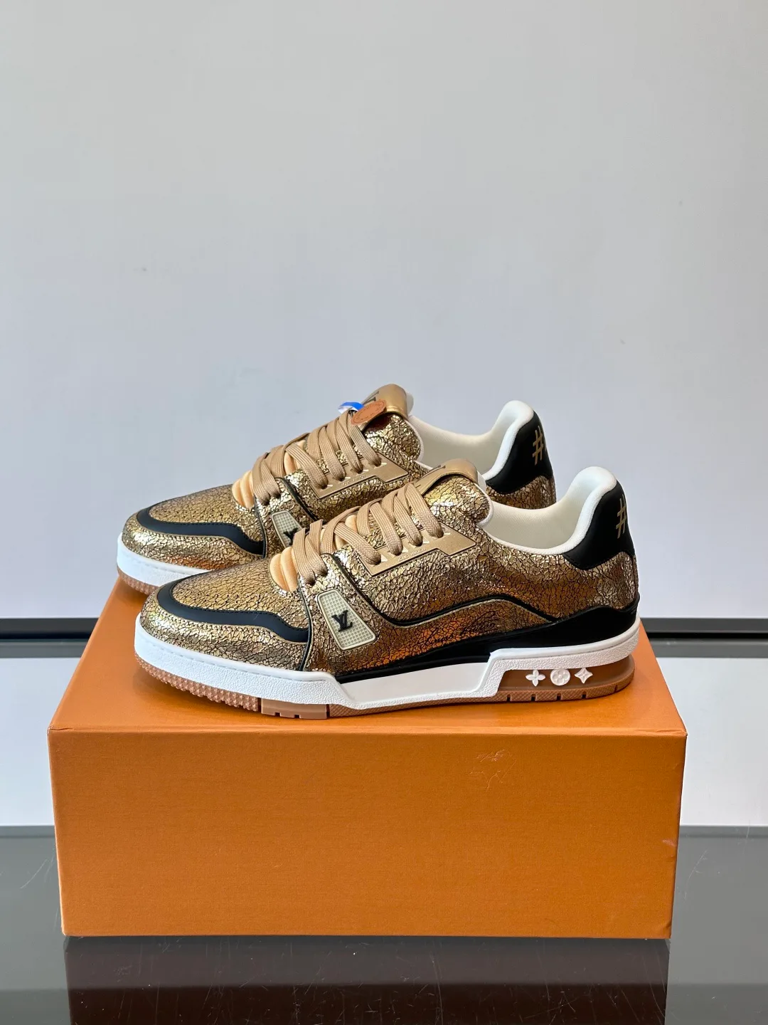 Кроссовки Женские Louis Vuitton 574437