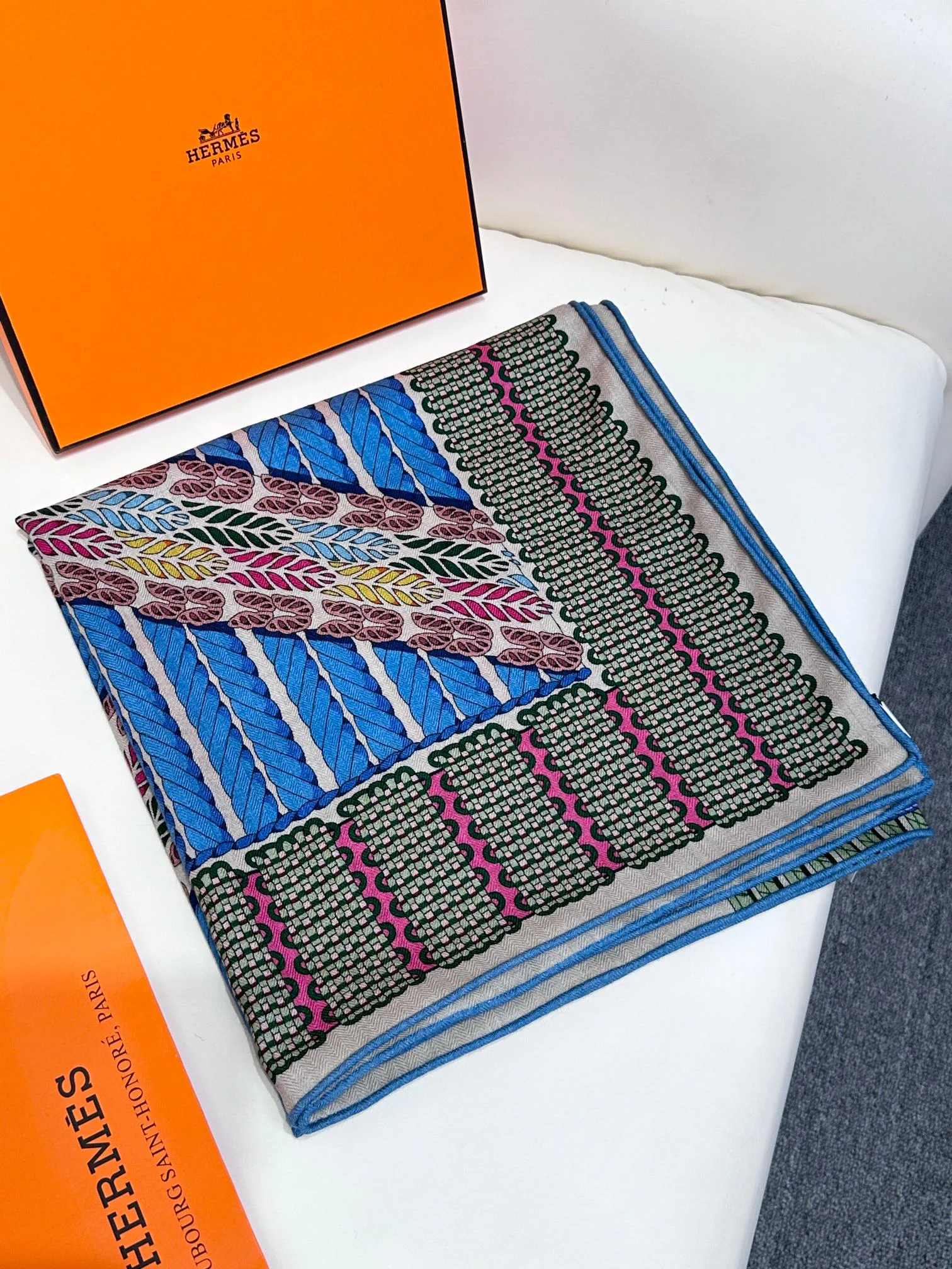 Платки Hermes 318420