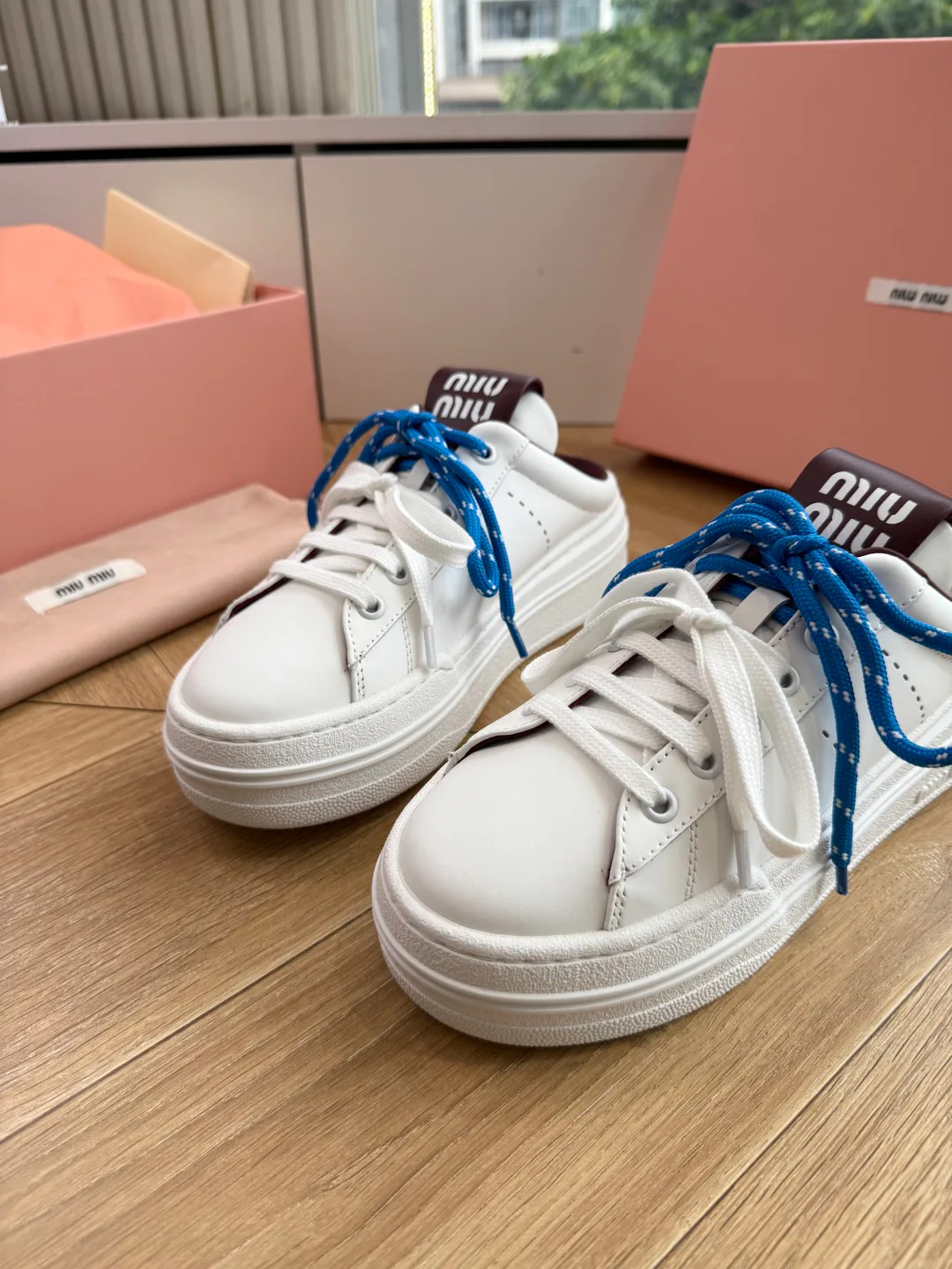 Кроссовки Женские Miu Miu 17599791