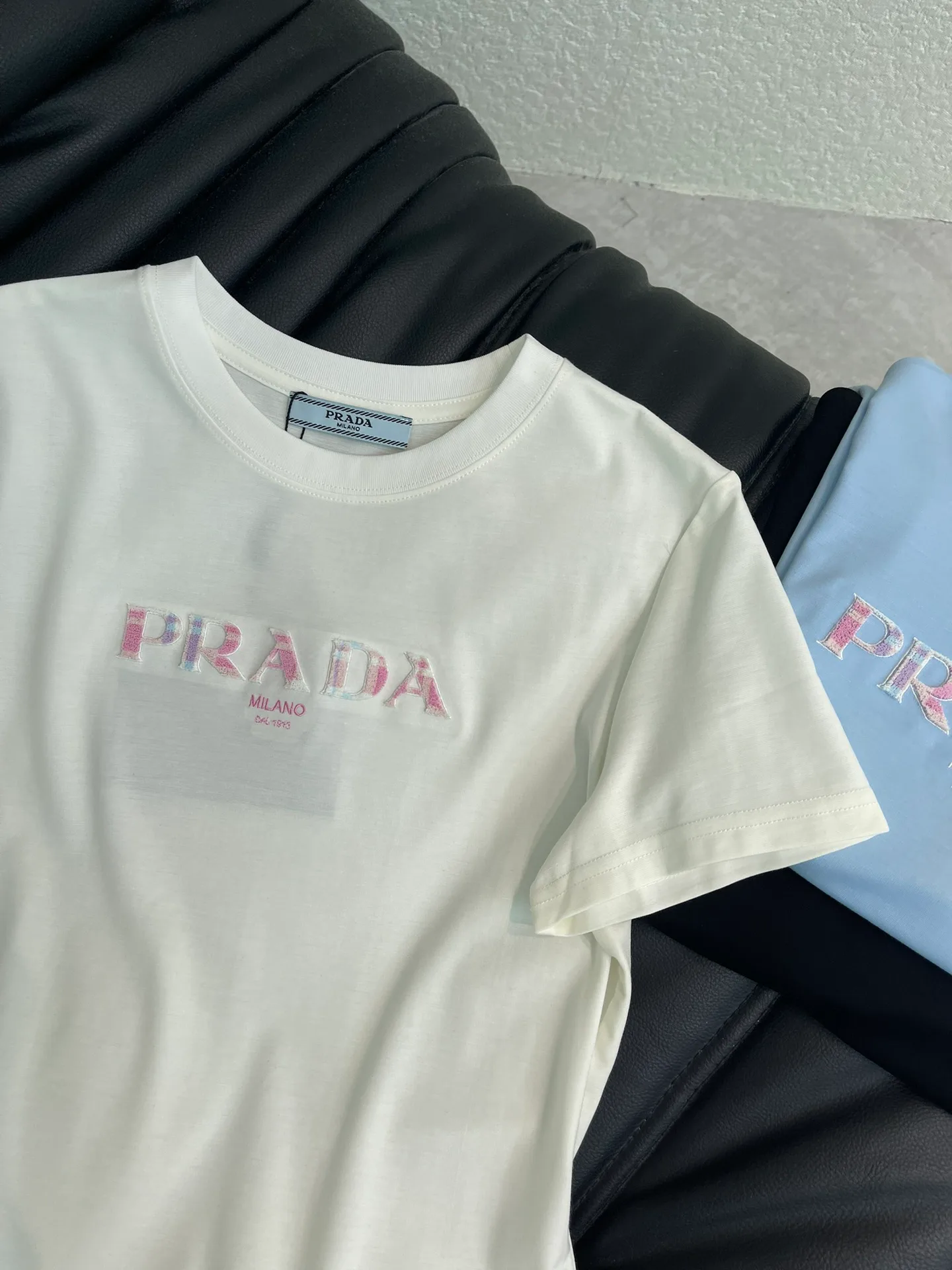 Футболки Женские Prada 11340557