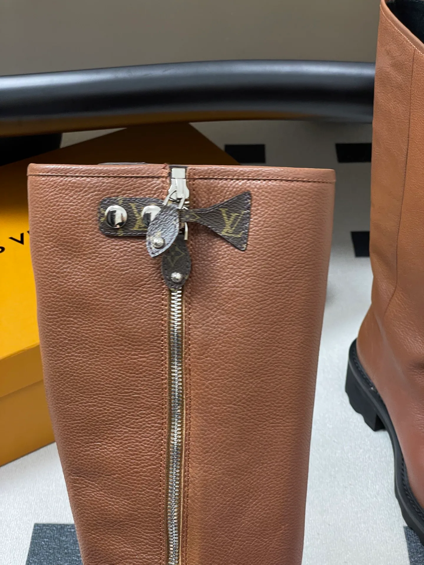Сапоги Женские Louis Vuitton 18388127