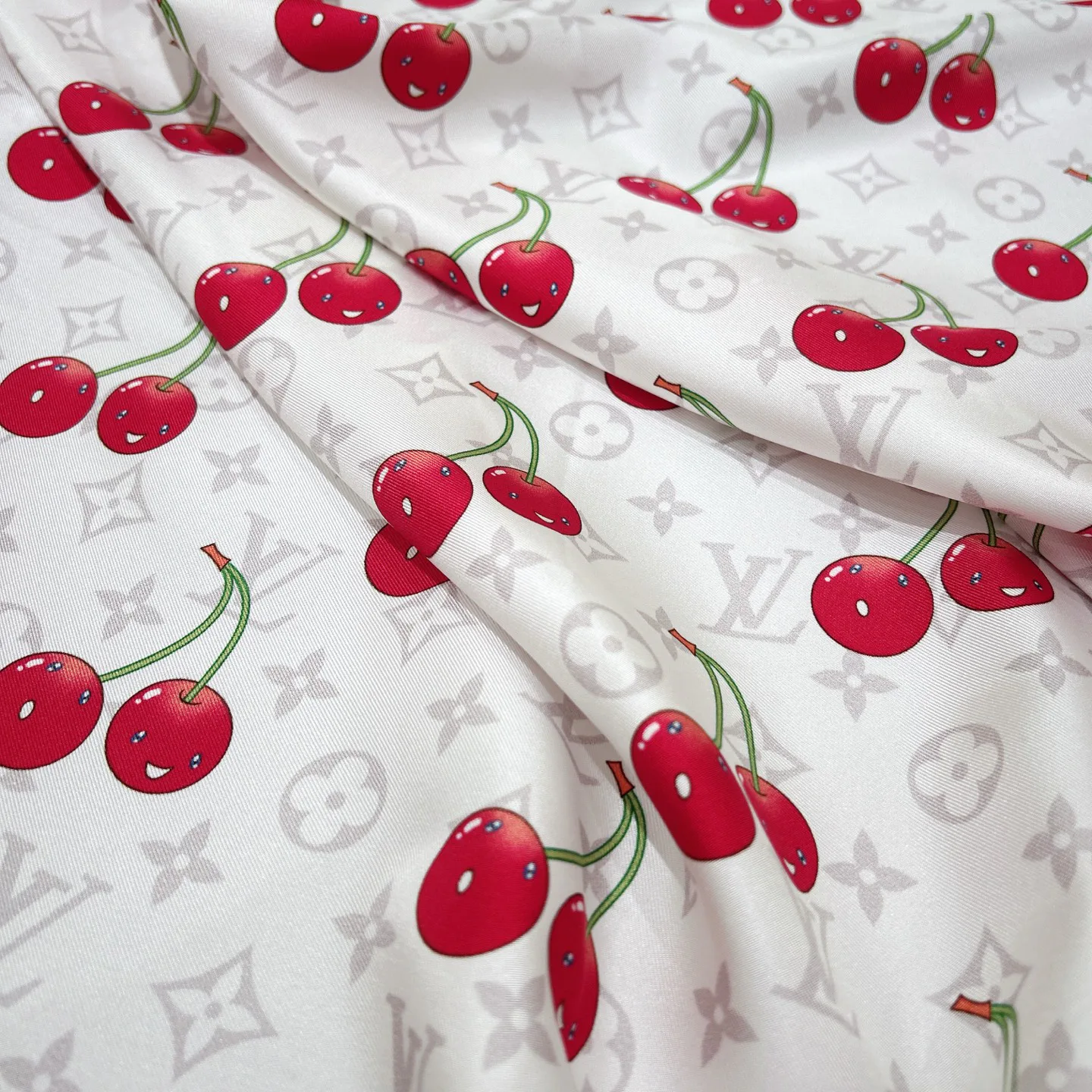 Шарфы Louis Vuitton 589908