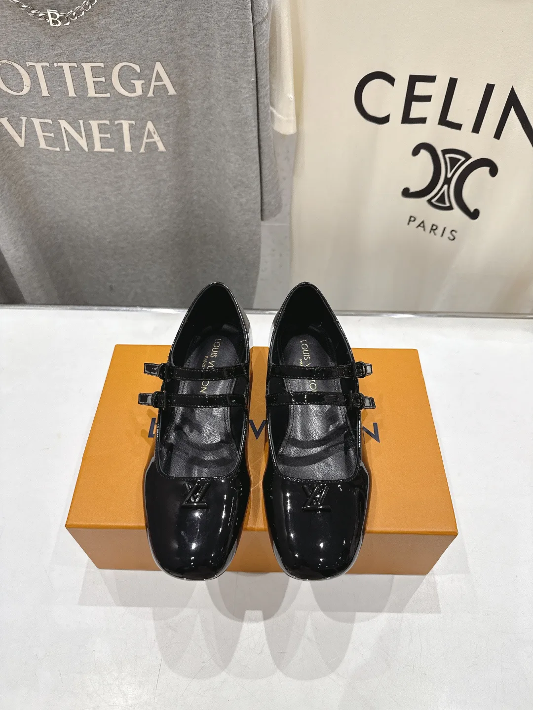 Туфли Женские Louis Vuitton 13433052