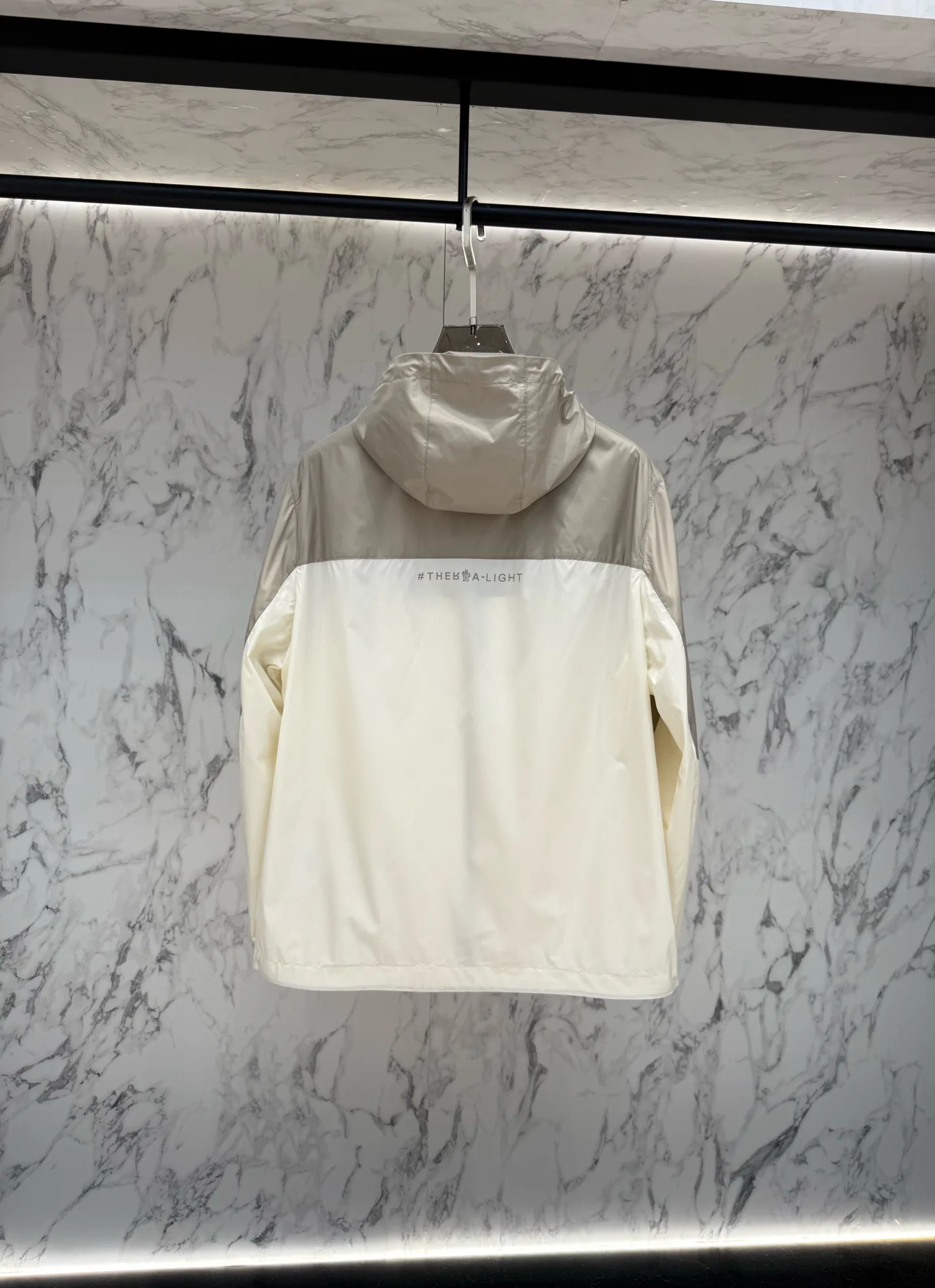 Куртки И Пуховики Мужские Moncler 11439484