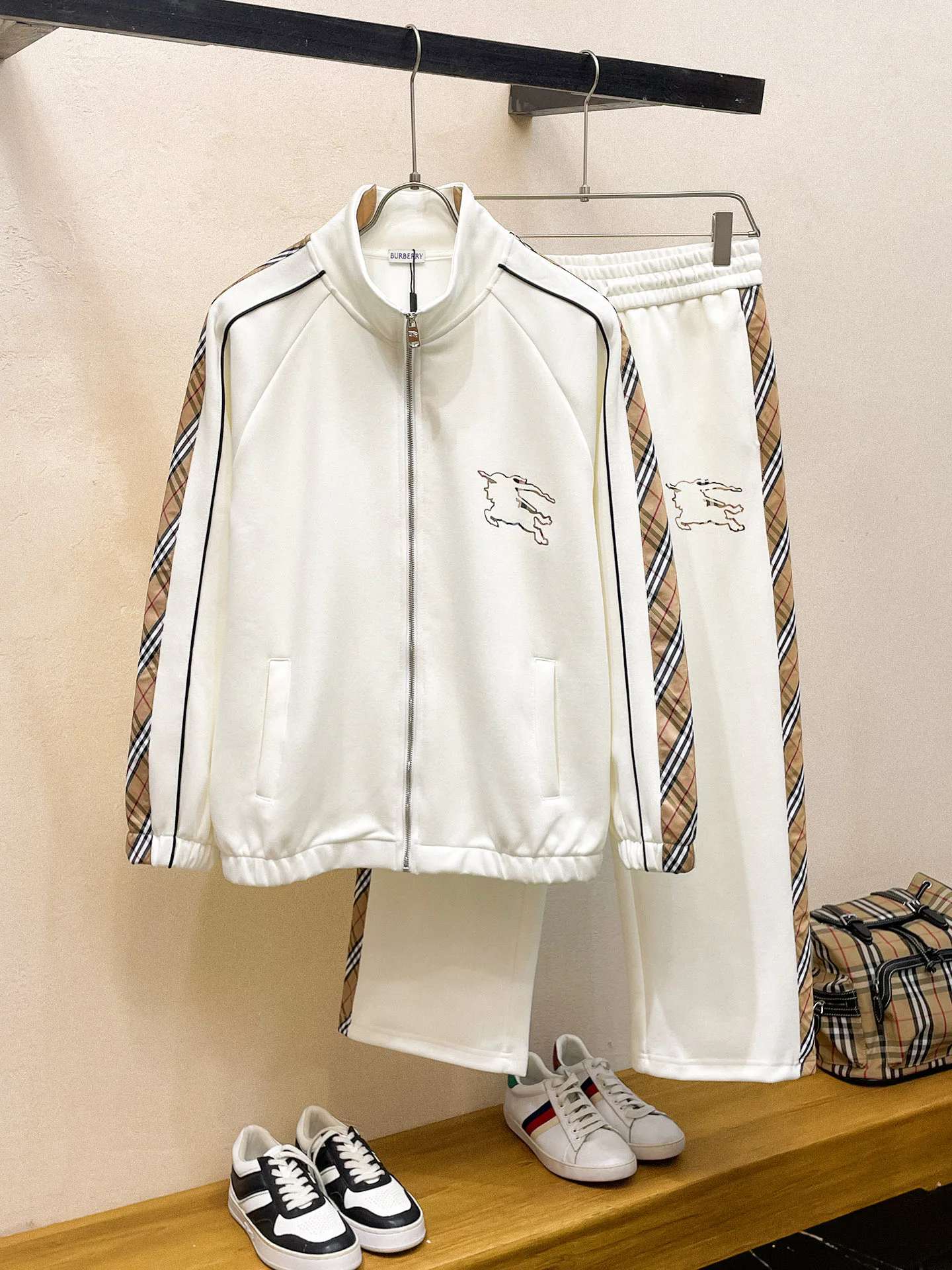 Костюмы Мужские Burberry 235400