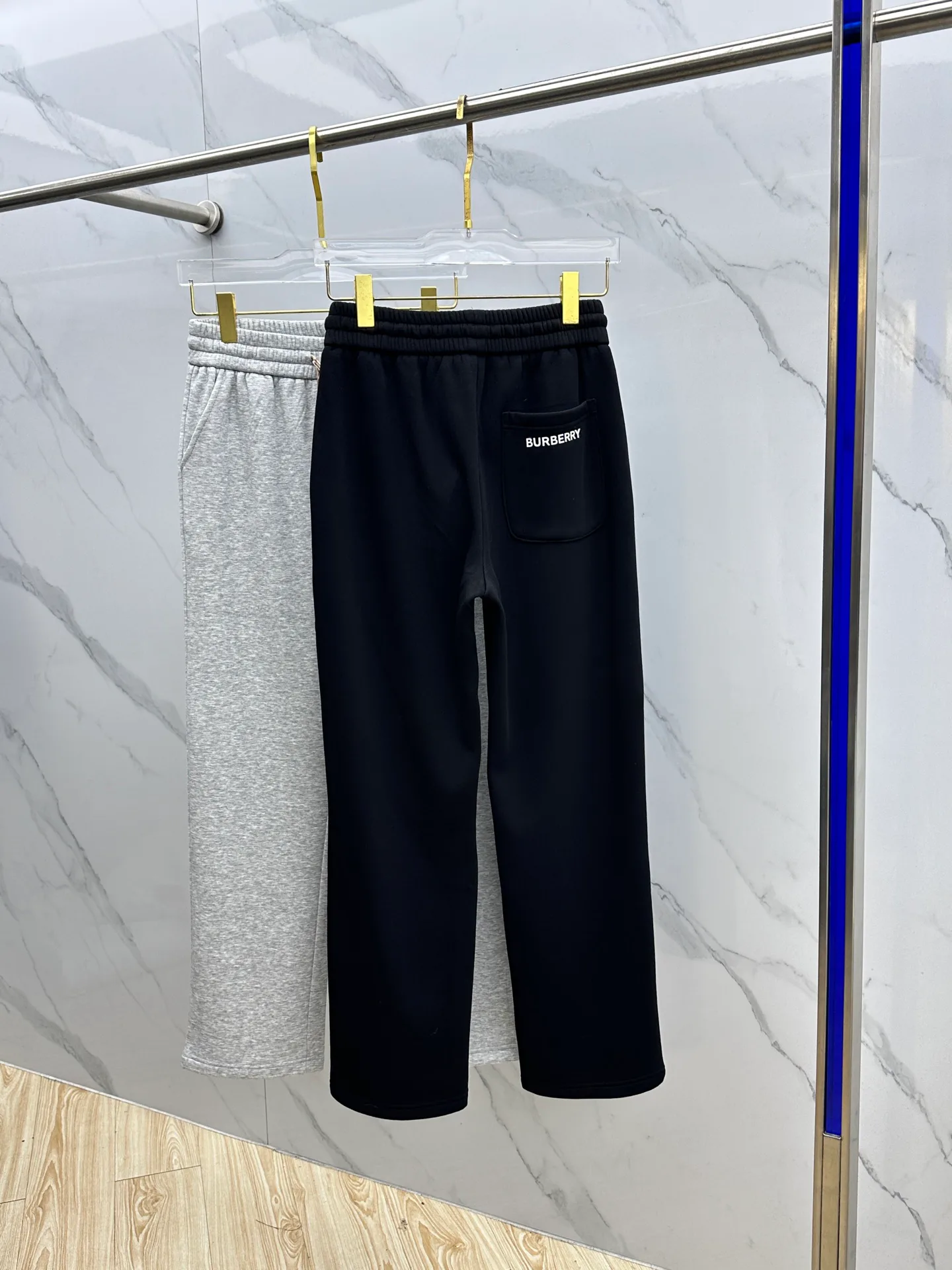 Брюки Мужские Burberry 18246683